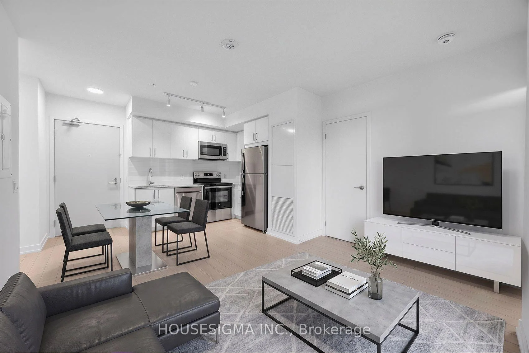 Photo 7 of Unit 607, 4010 Eglinton Avenue W, Etobicoke, Humber Heights — HOMEH