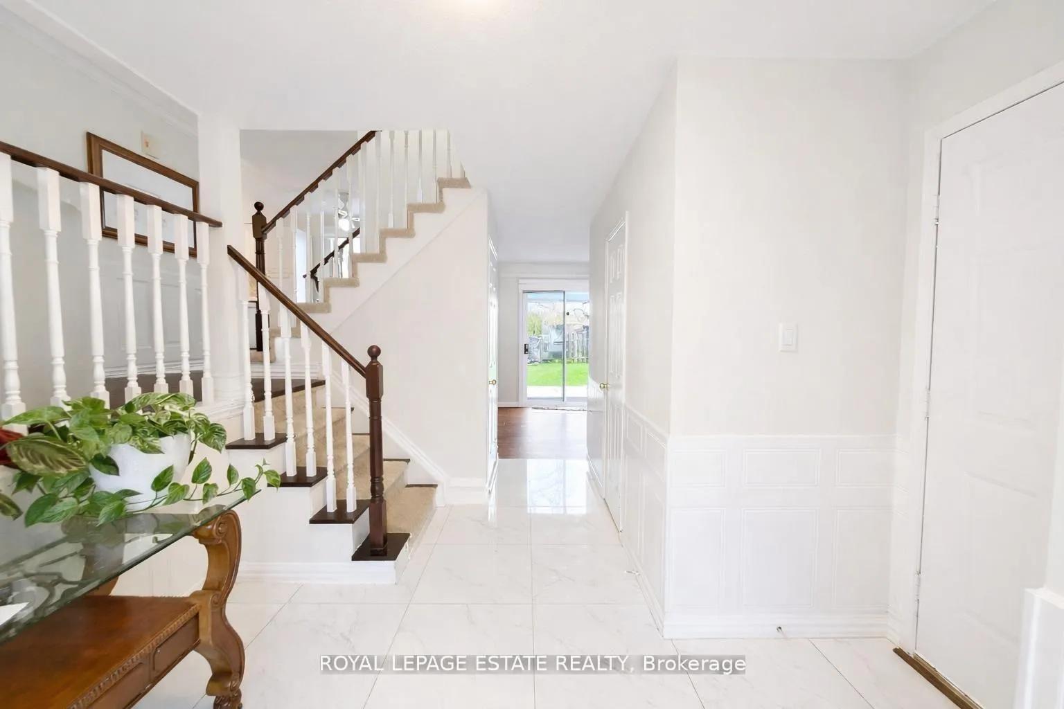 Photo 7 of 130 William Stephenson Drive, Whitby, Blue Grass Meadows — HOMEH