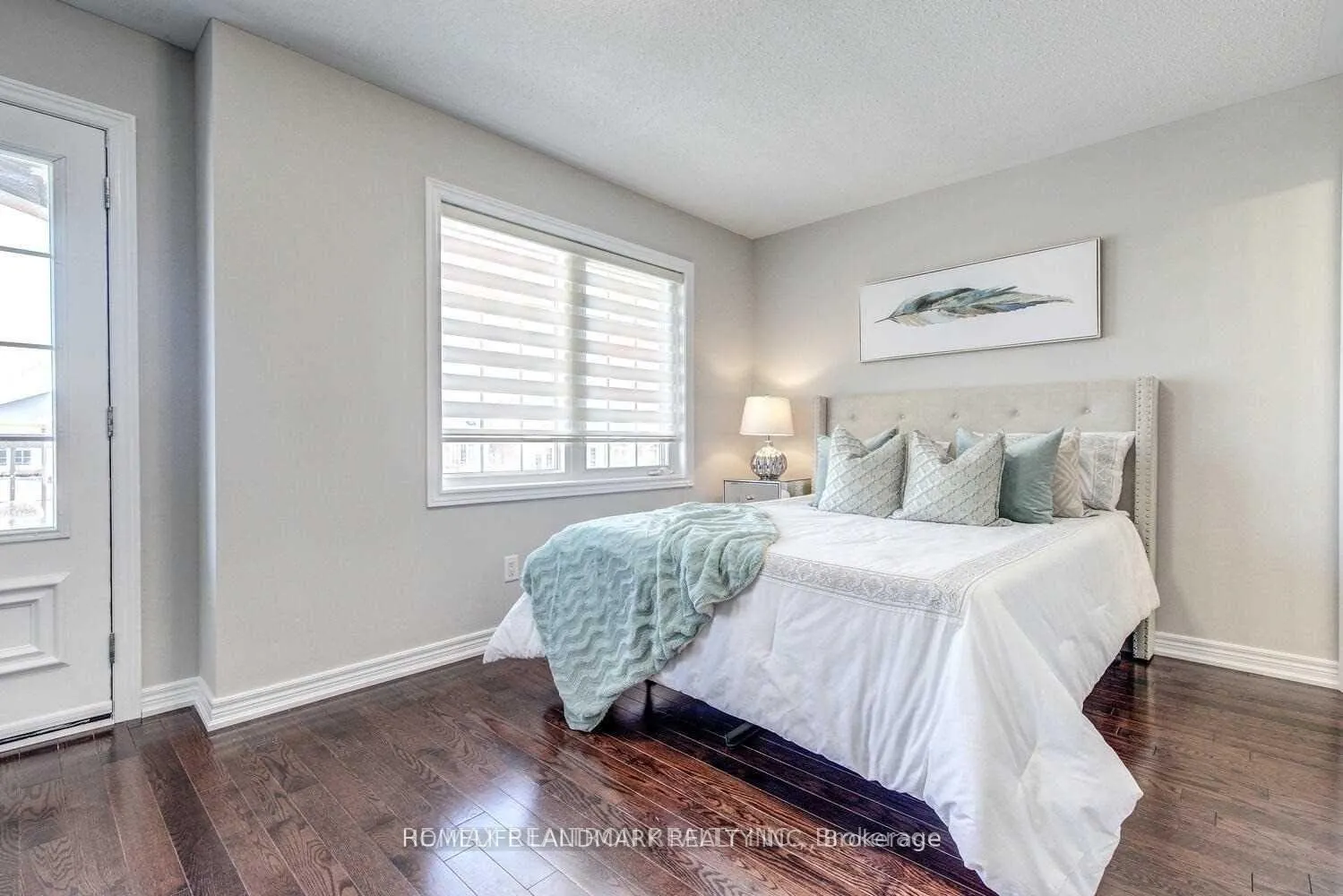 Photo 14 of 404 Lady Nadia Drive E, Vaughan, Patterson — HOMEH