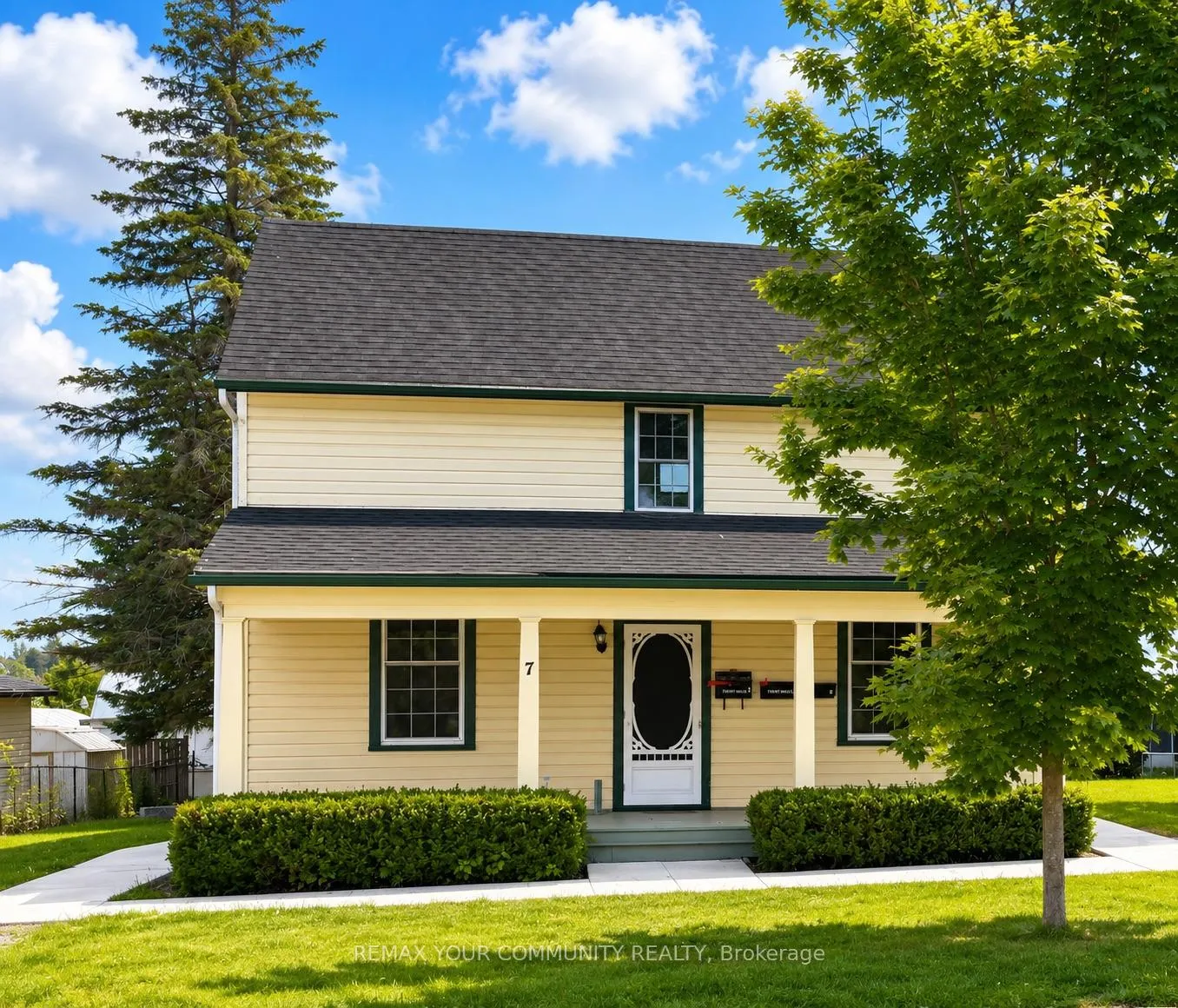 Photo 1 of 7 Mary Street E, Kawartha Lakes, Lindsay — HOMEH