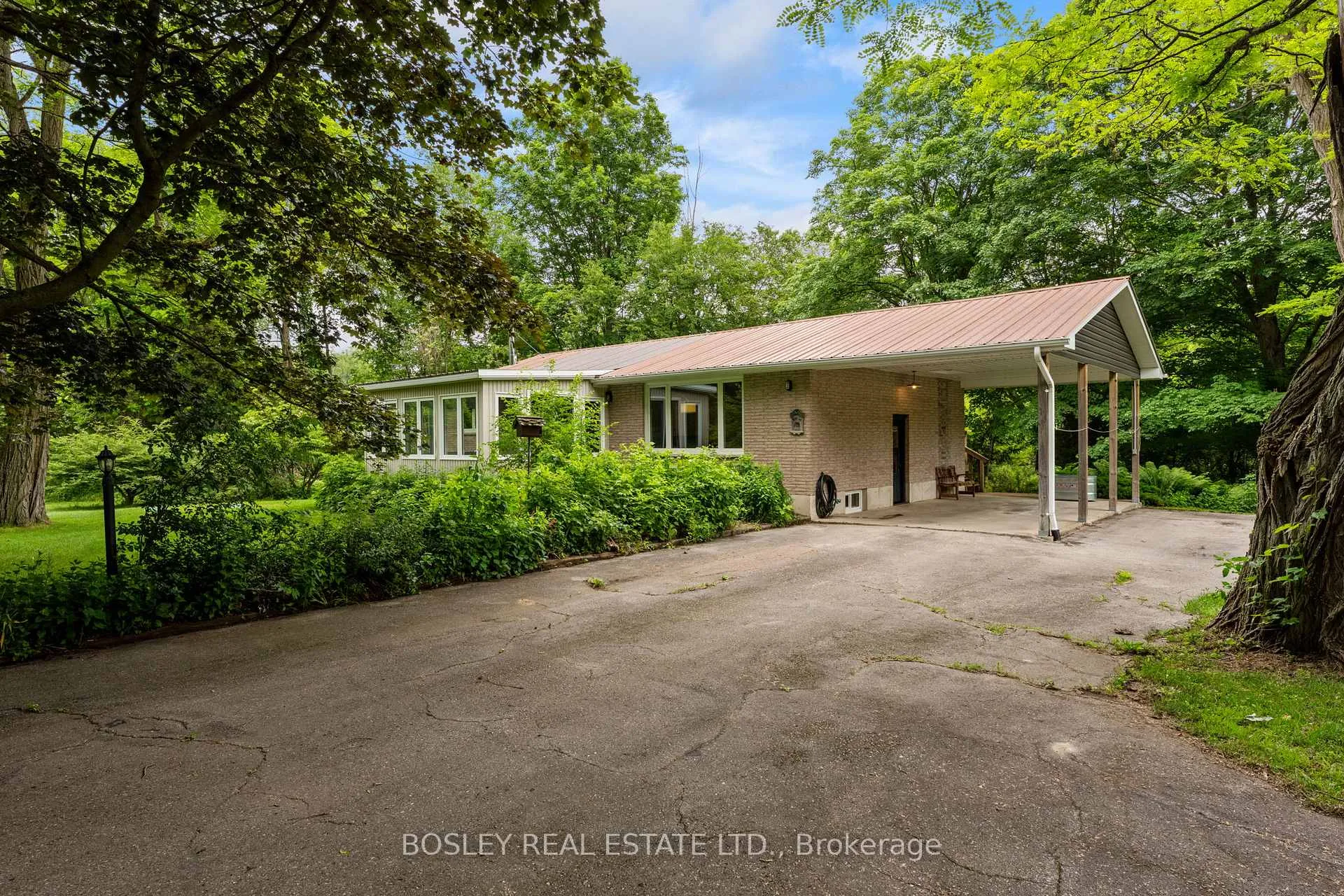 Photo 3 of 77446 Orchard Line, Central Huron, Goderich — HOMEH