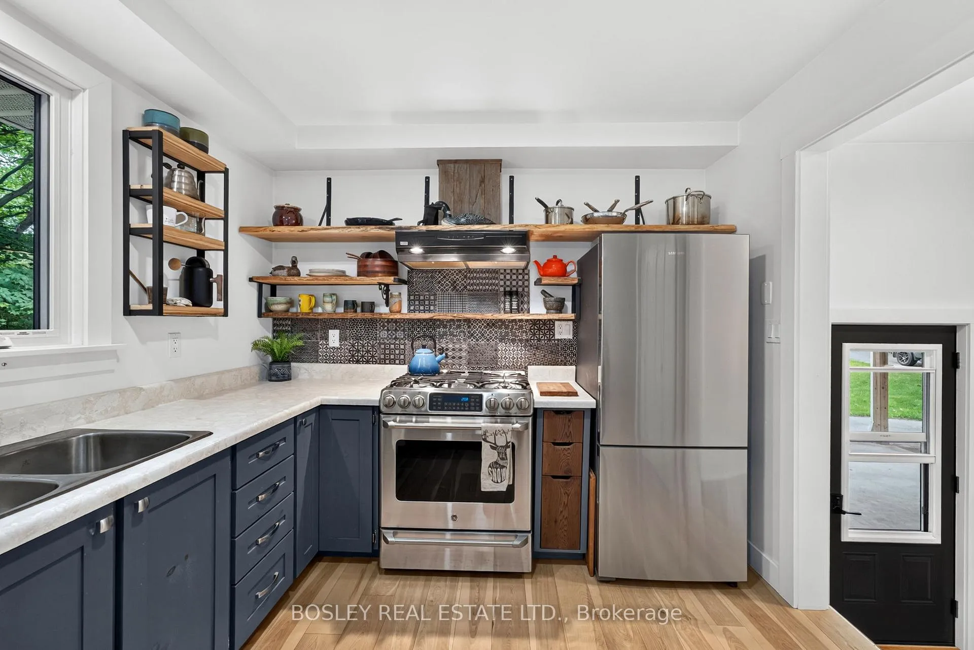 Photo 11 of 77446 Orchard Line, Central Huron, Goderich — HOMEH