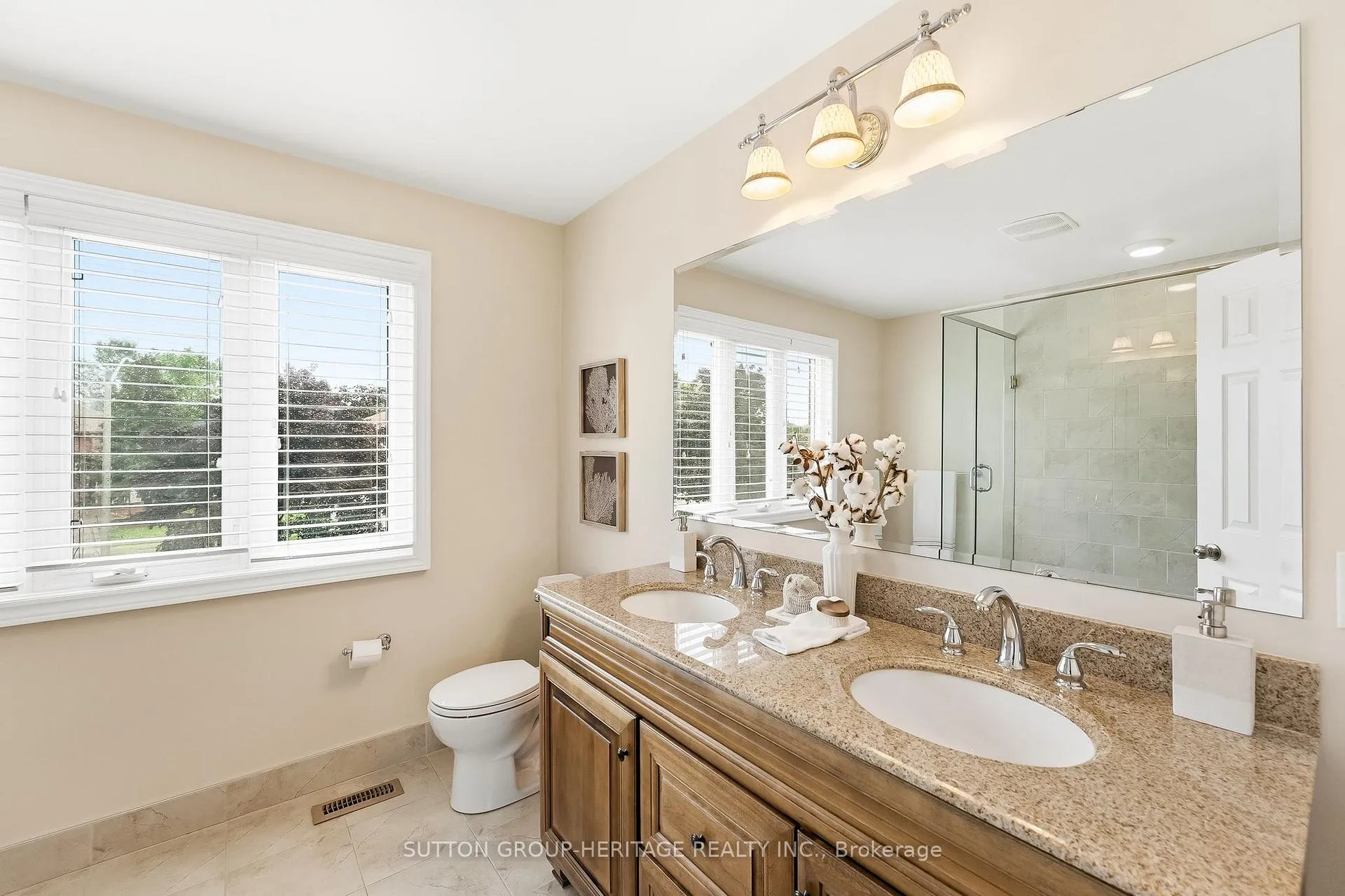 Photo 27 of 42 Ritchie Avenue, Ajax, Central — HOMEH