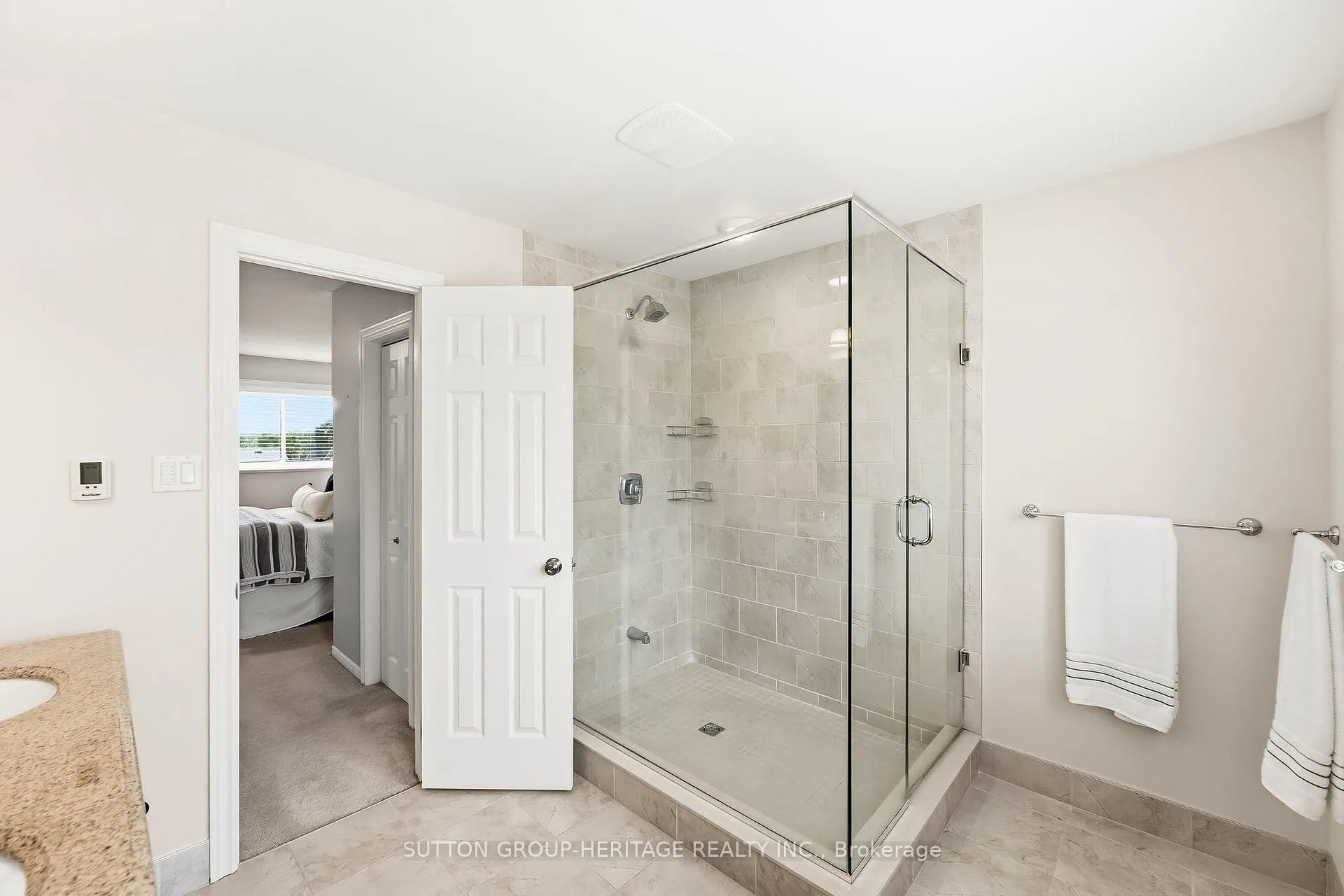 Photo 28 of 42 Ritchie Avenue, Ajax, Central — HOMEH