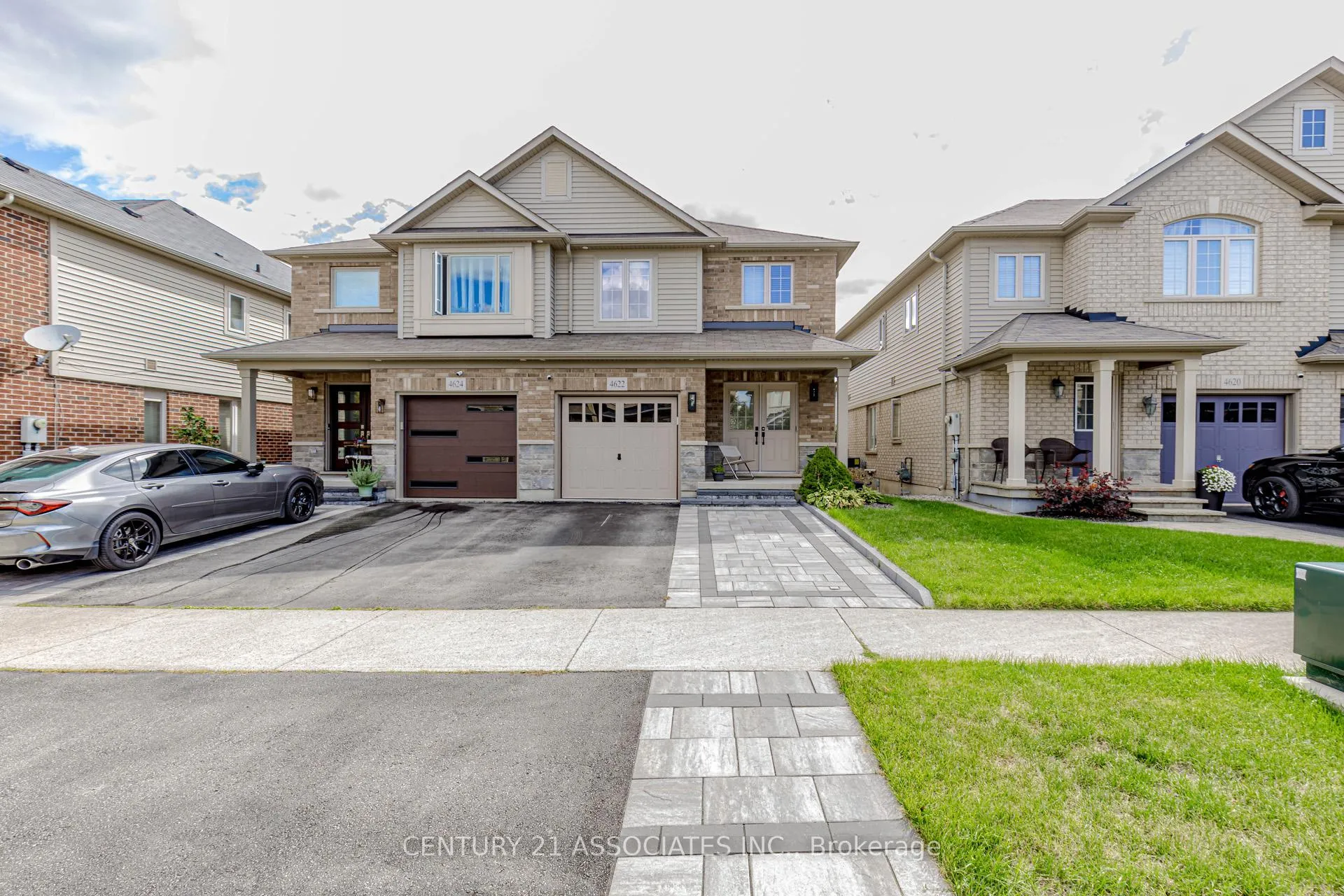 Photo 1 of 4622 Keystone Crescent, Burlington, Alton — HOMEH