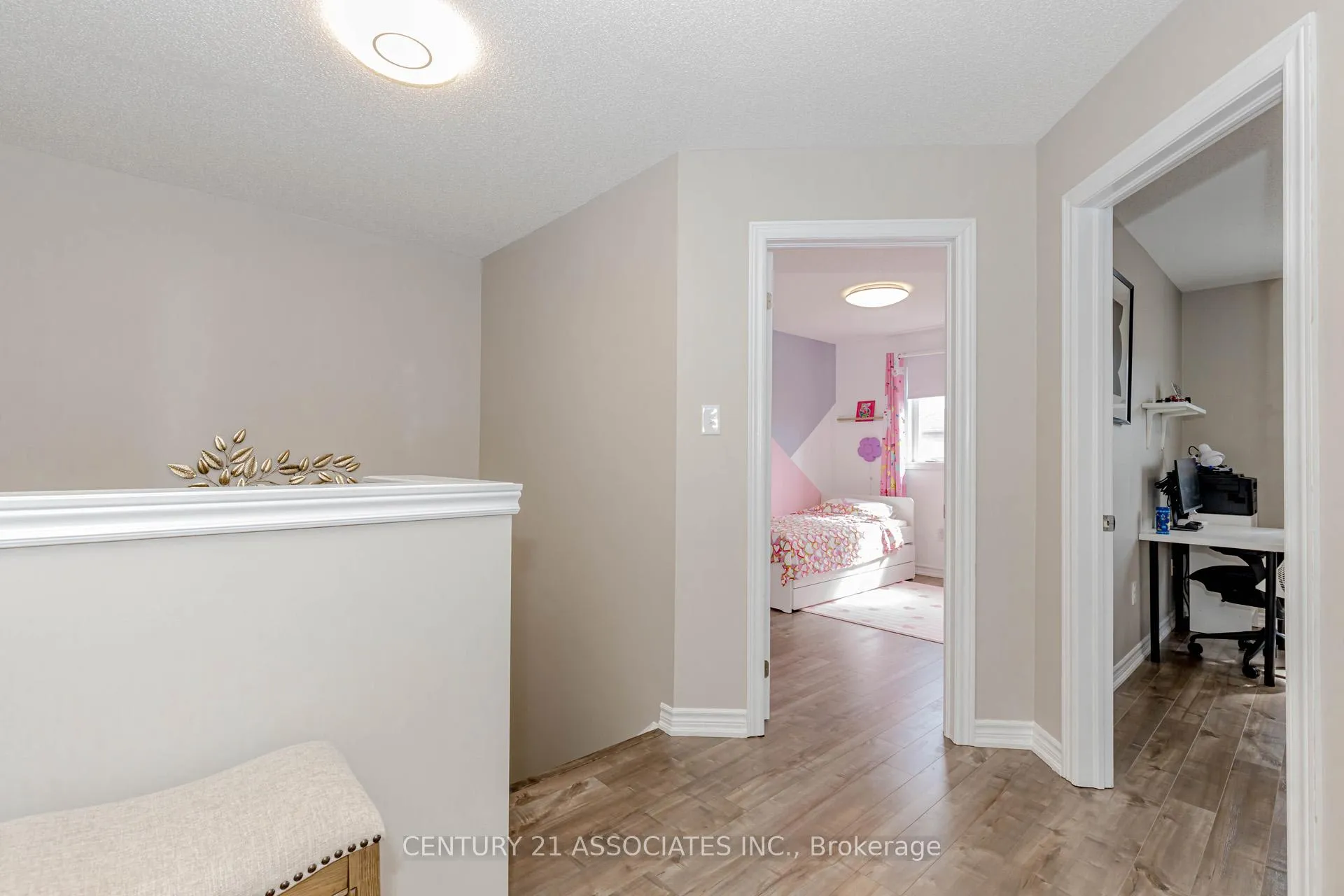 Photo 14 of 4622 Keystone Crescent, Burlington, Alton — HOMEH