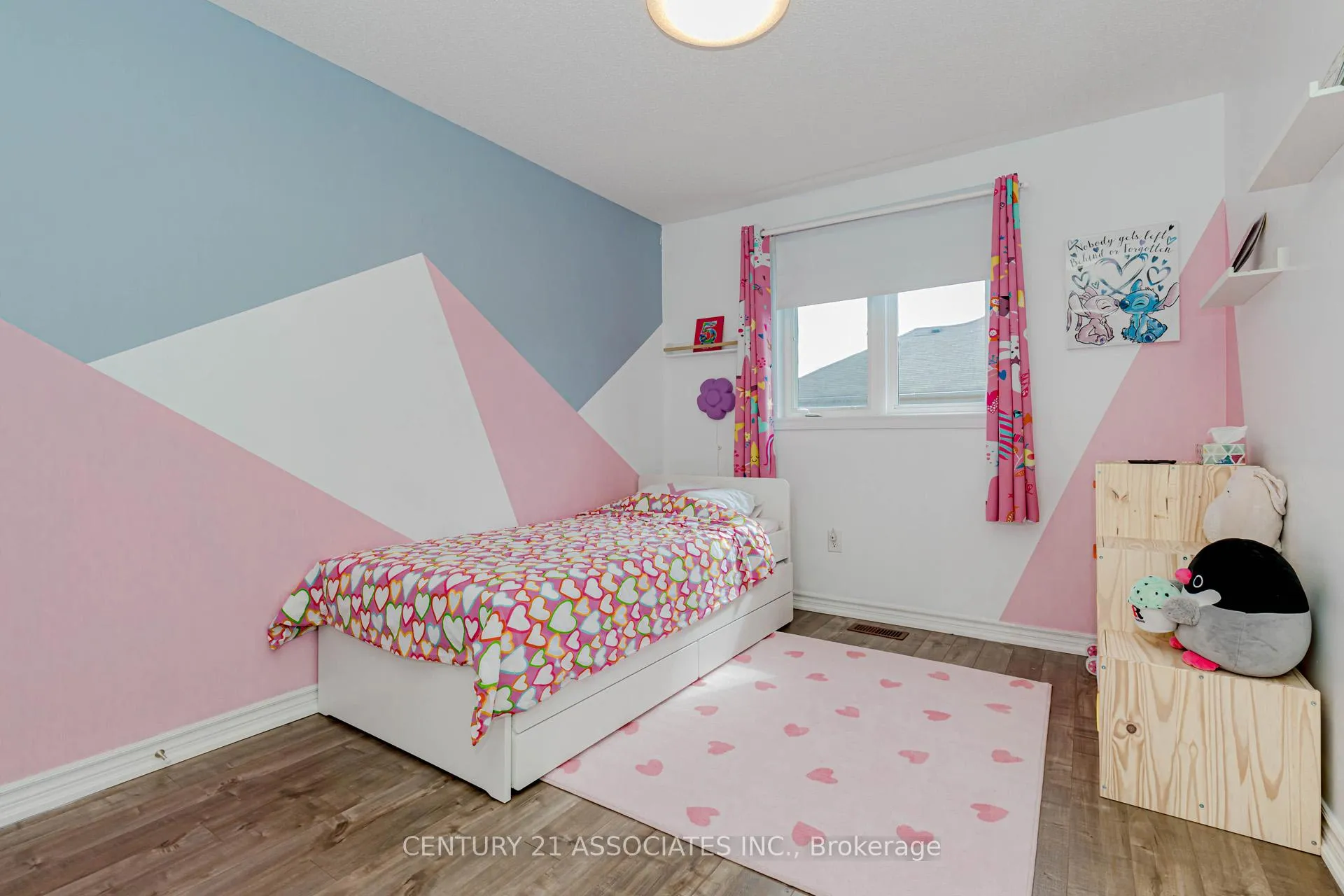 Photo 15 of 4622 Keystone Crescent, Burlington, Alton — HOMEH