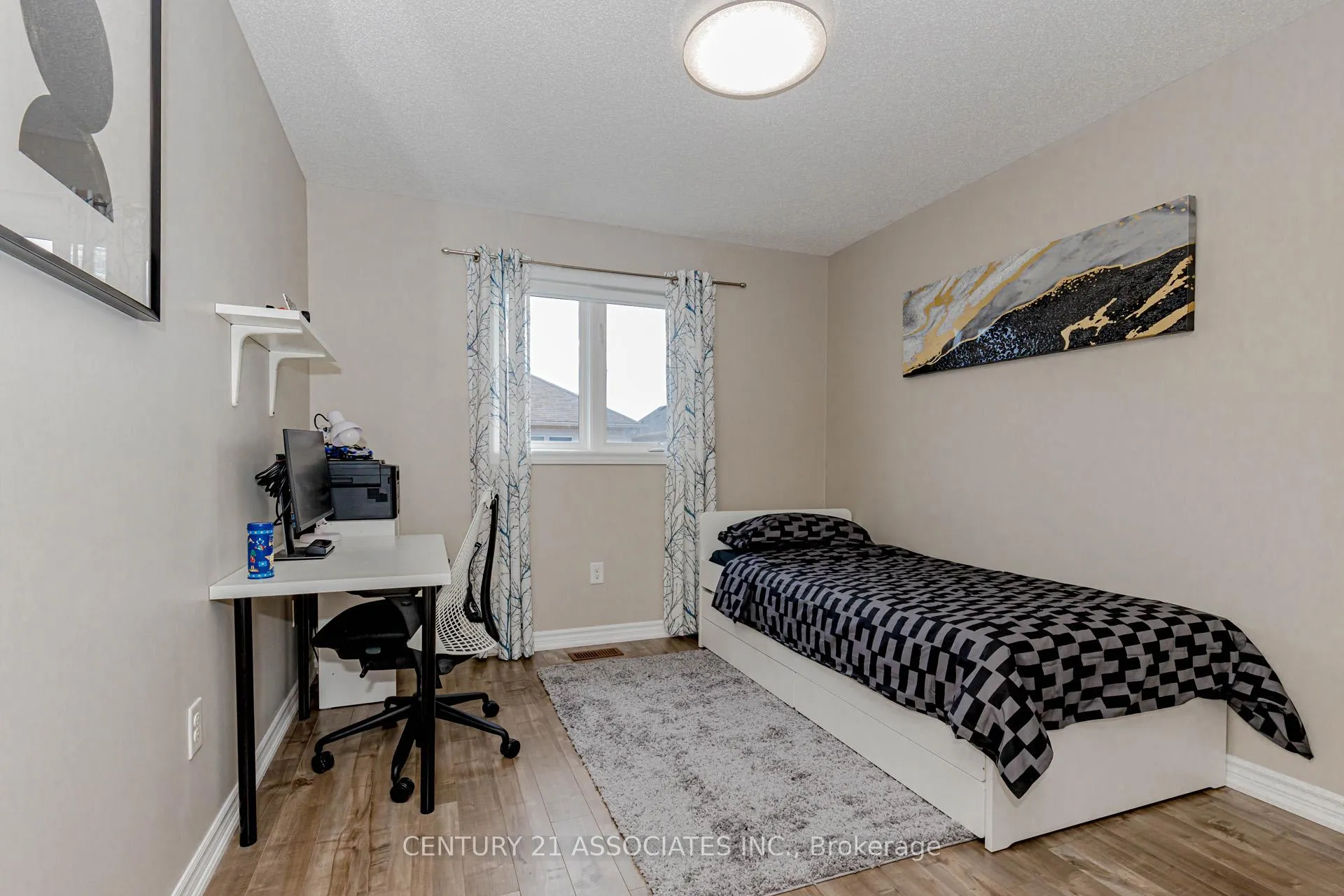 Photo 16 of 4622 Keystone Crescent, Burlington, Alton — HOMEH