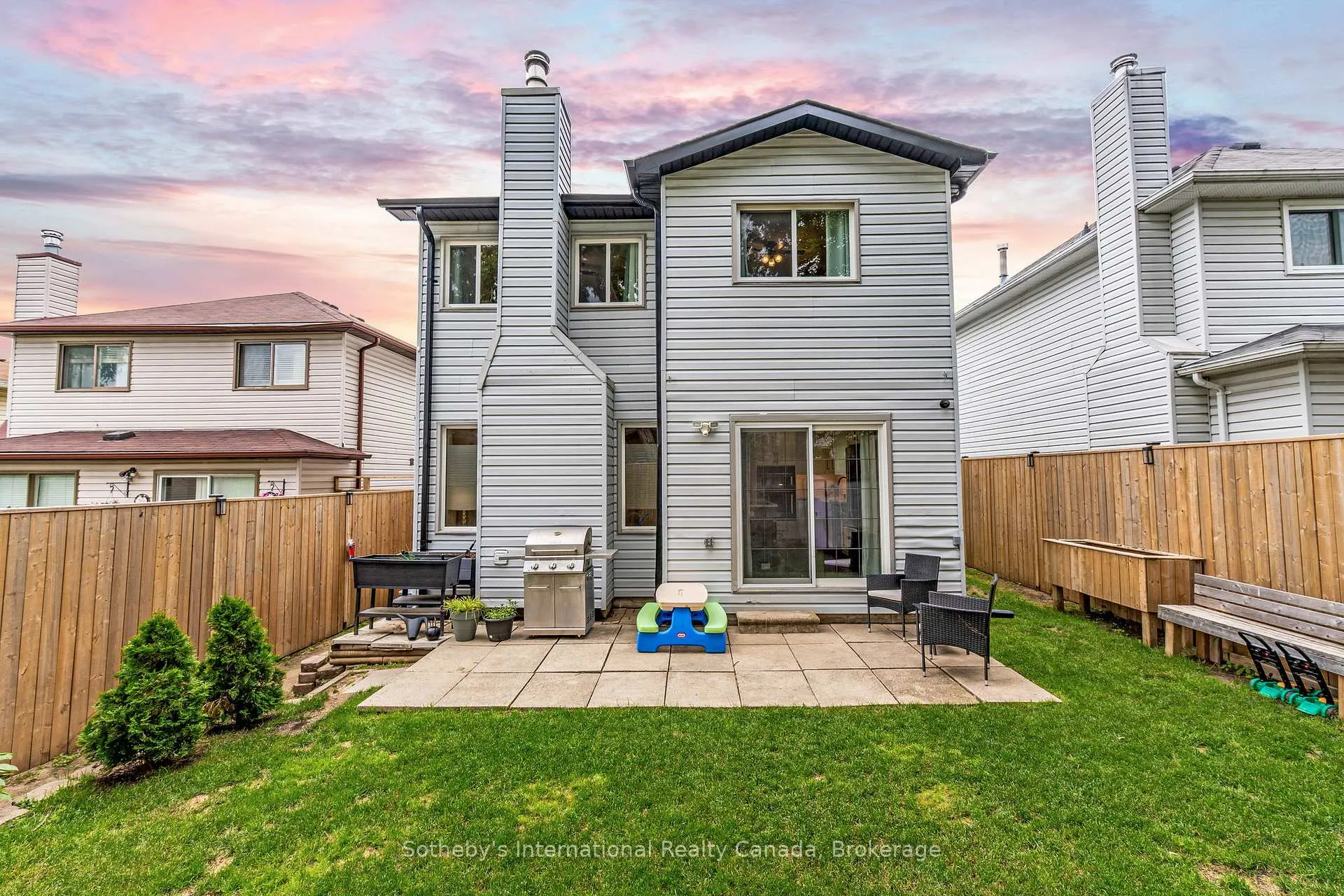 Photo 46 of 23 Carr Drive, Barrie, Letitia Heights — HOMEH
