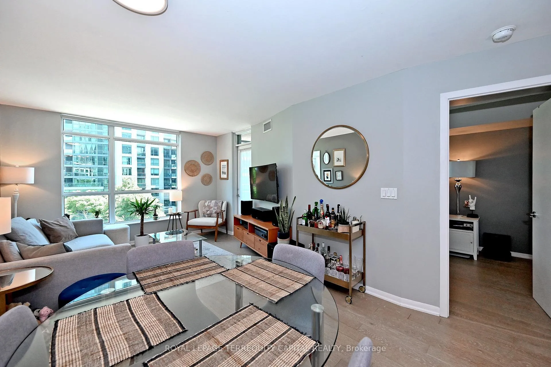 Photo 14 of Unit 405, 219 Fort York Boulevard, Toronto, Waterfront Communities — HOMEH