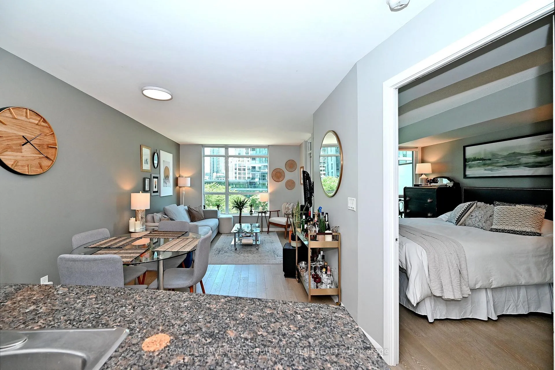 Photo 15 of Unit 405, 219 Fort York Boulevard, Toronto, Waterfront Communities — HOMEH