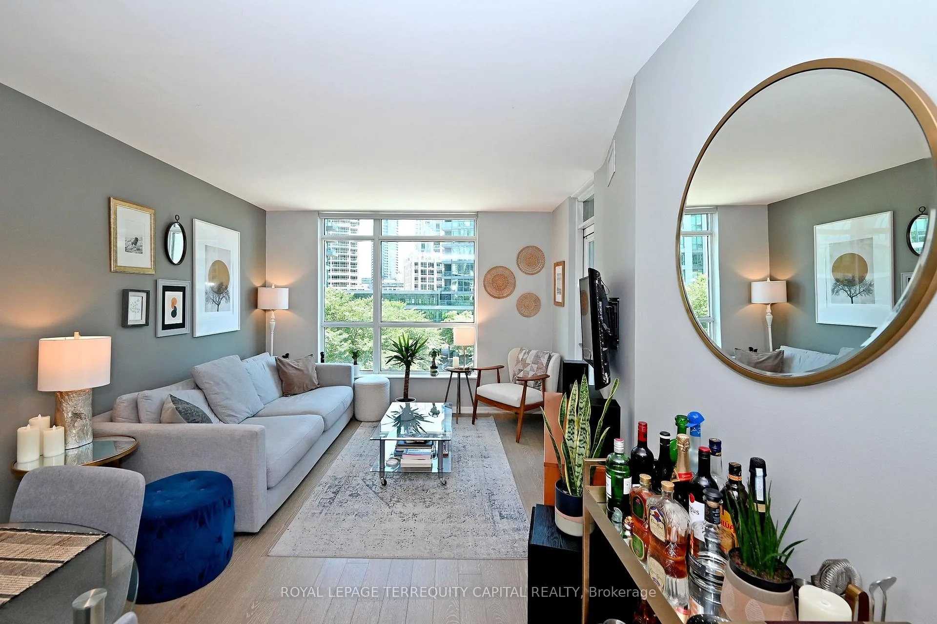 Photo 16 of Unit 405, 219 Fort York Boulevard, Toronto, Waterfront Communities — HOMEH