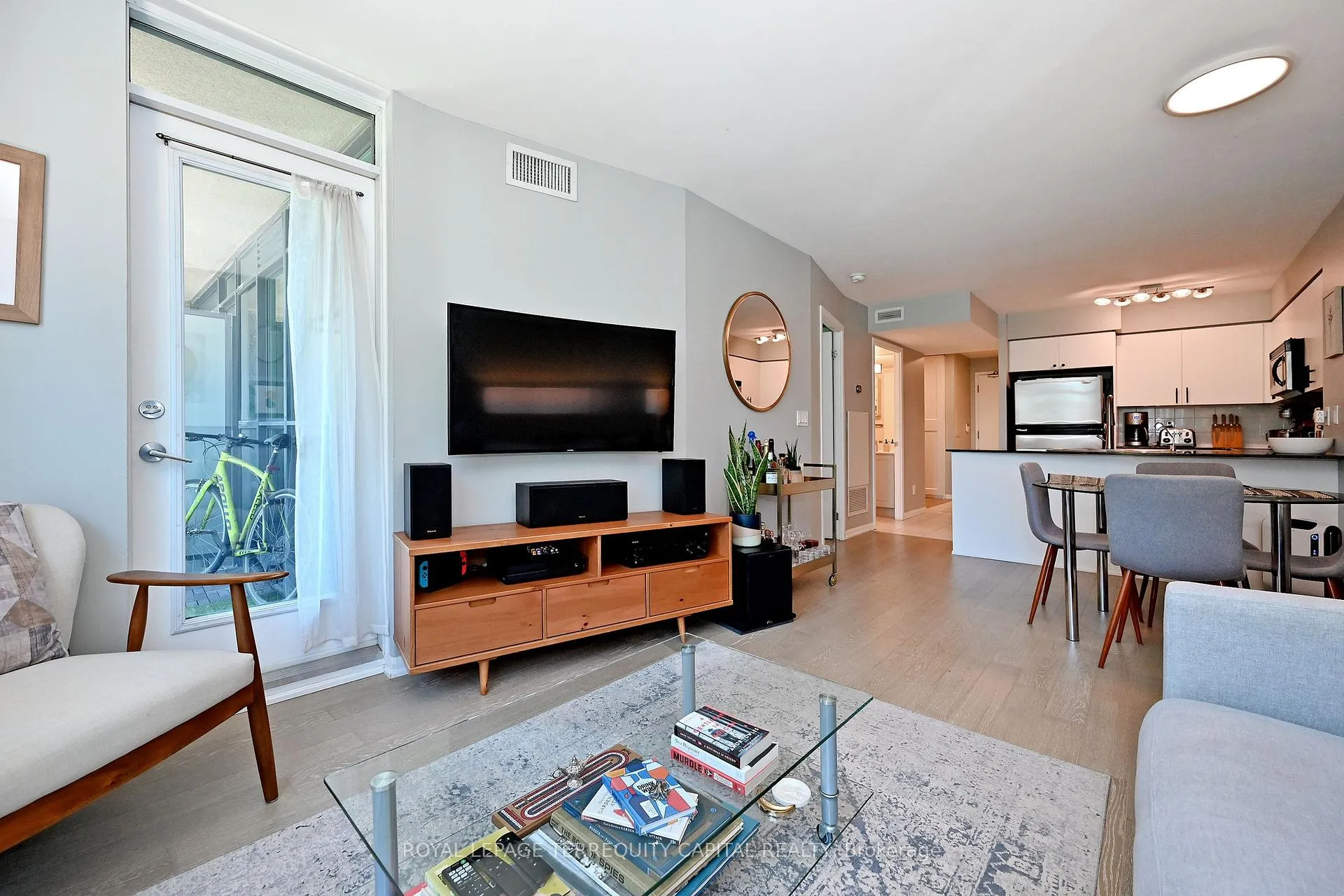 Photo 22 of Unit 405, 219 Fort York Boulevard, Toronto, Waterfront Communities — HOMEH