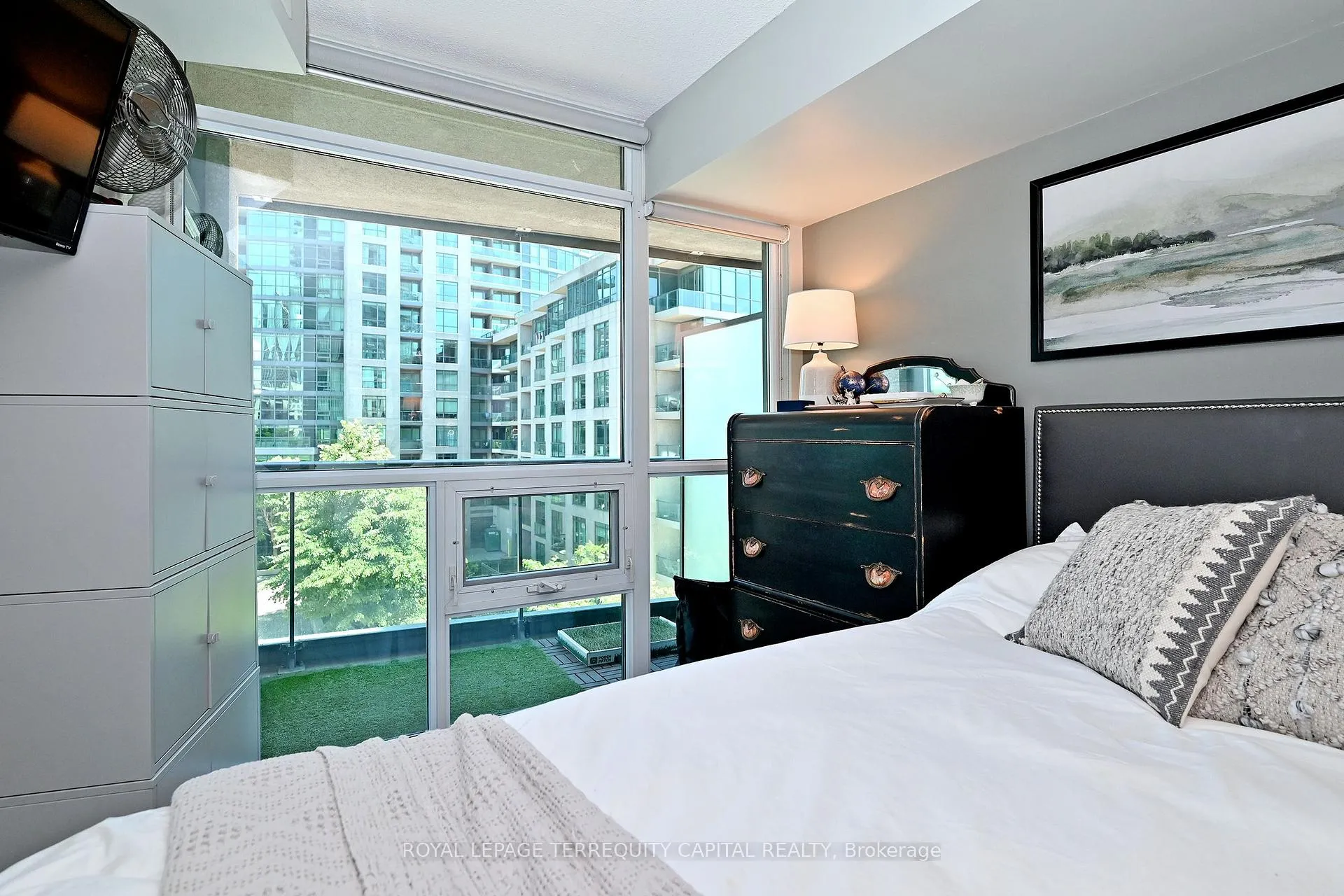 Photo 31 of Unit 405, 219 Fort York Boulevard, Toronto, Waterfront Communities — HOMEH