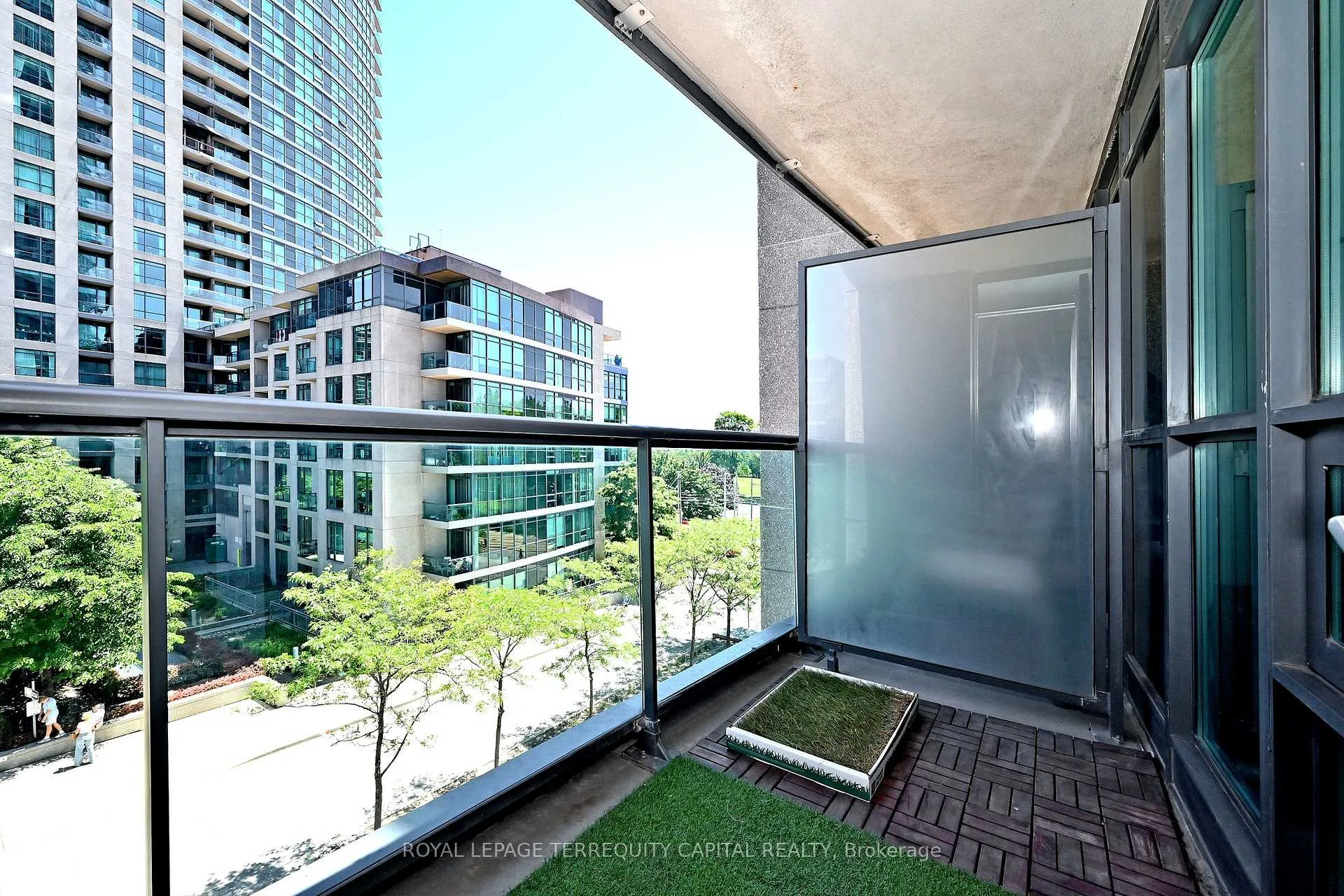 Photo 32 of Unit 405, 219 Fort York Boulevard, Toronto, Waterfront Communities — HOMEH