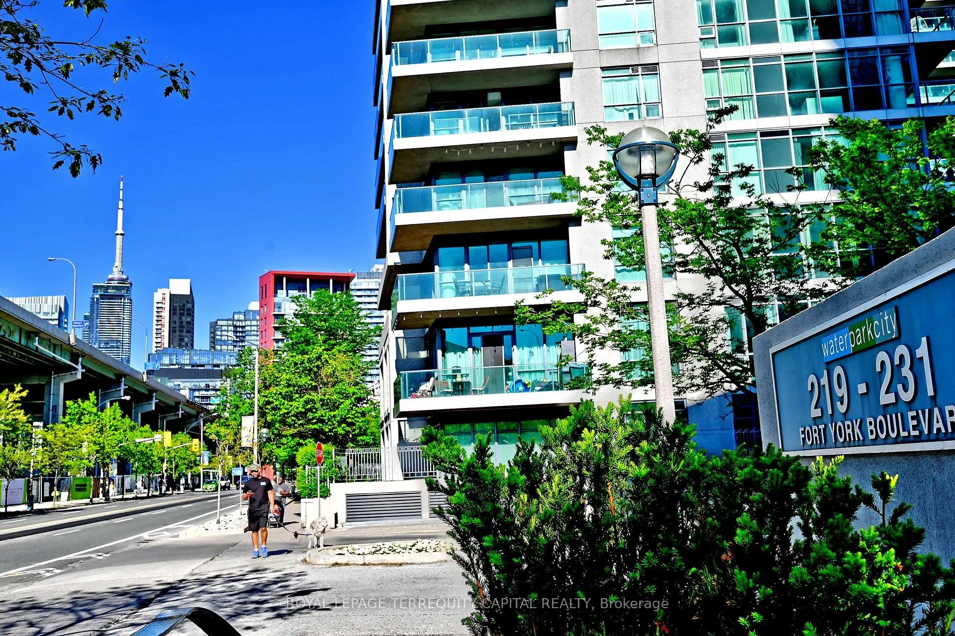 Photo 43 of Unit 405, 219 Fort York Boulevard, Toronto, Waterfront Communities — HOMEH