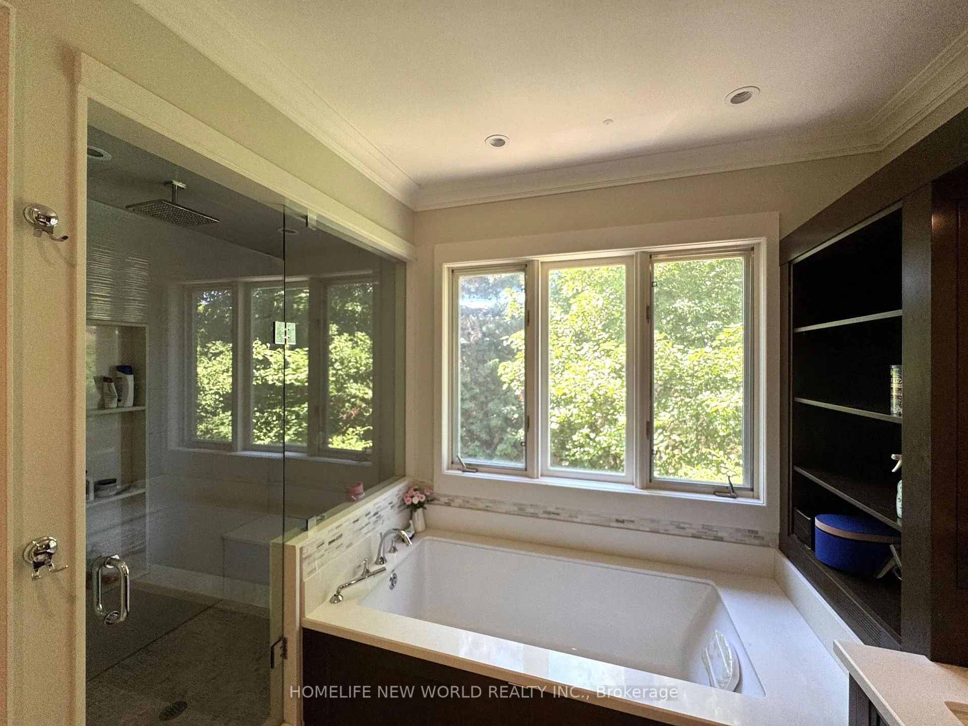 Photo 28 of 64 Montressor Drive, North York, St. Andrew-Windfields — HOMEH