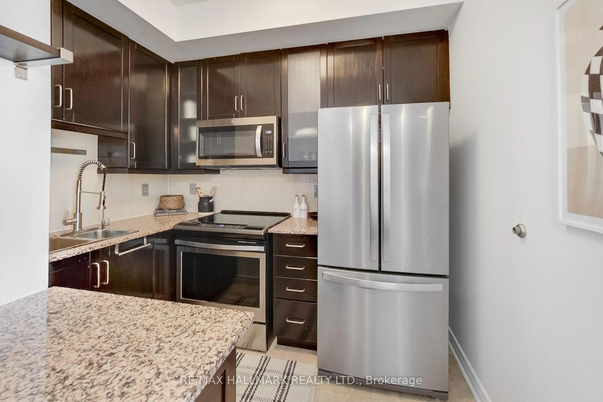 Photo 7 of Unit 2001, 60 Byng Avenue, North York, Willowdale East — HOMEH