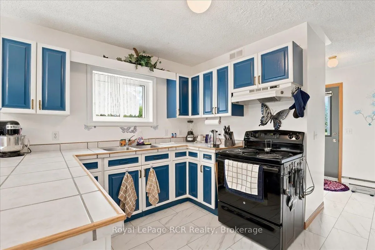 Photo 9 of 111466 Grey Rd 14, Southgate — HOMEH