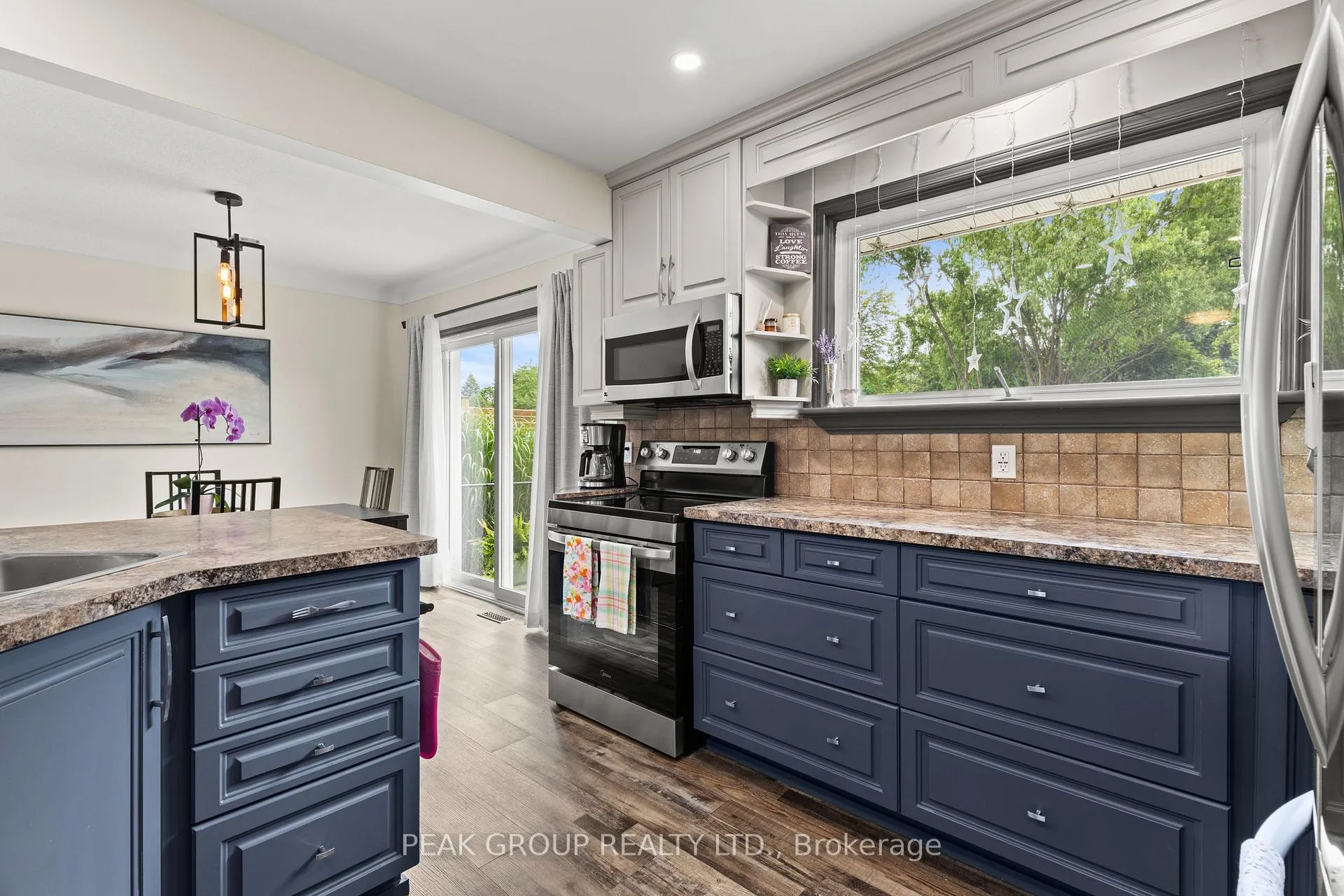 Photo 14 of 8 Roxanne Drive, St. Catharines, Bunting/Linwell — HOMEH