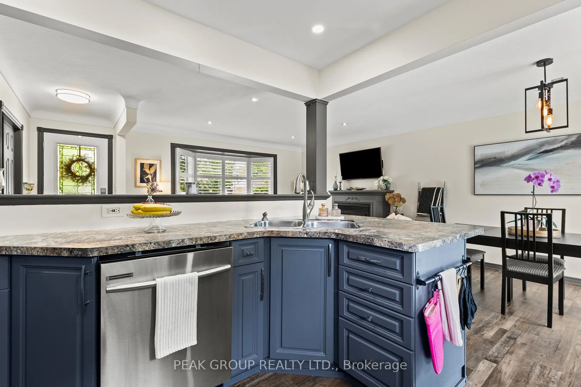 Photo 15 of 8 Roxanne Drive, St. Catharines, Bunting/Linwell — HOMEH
