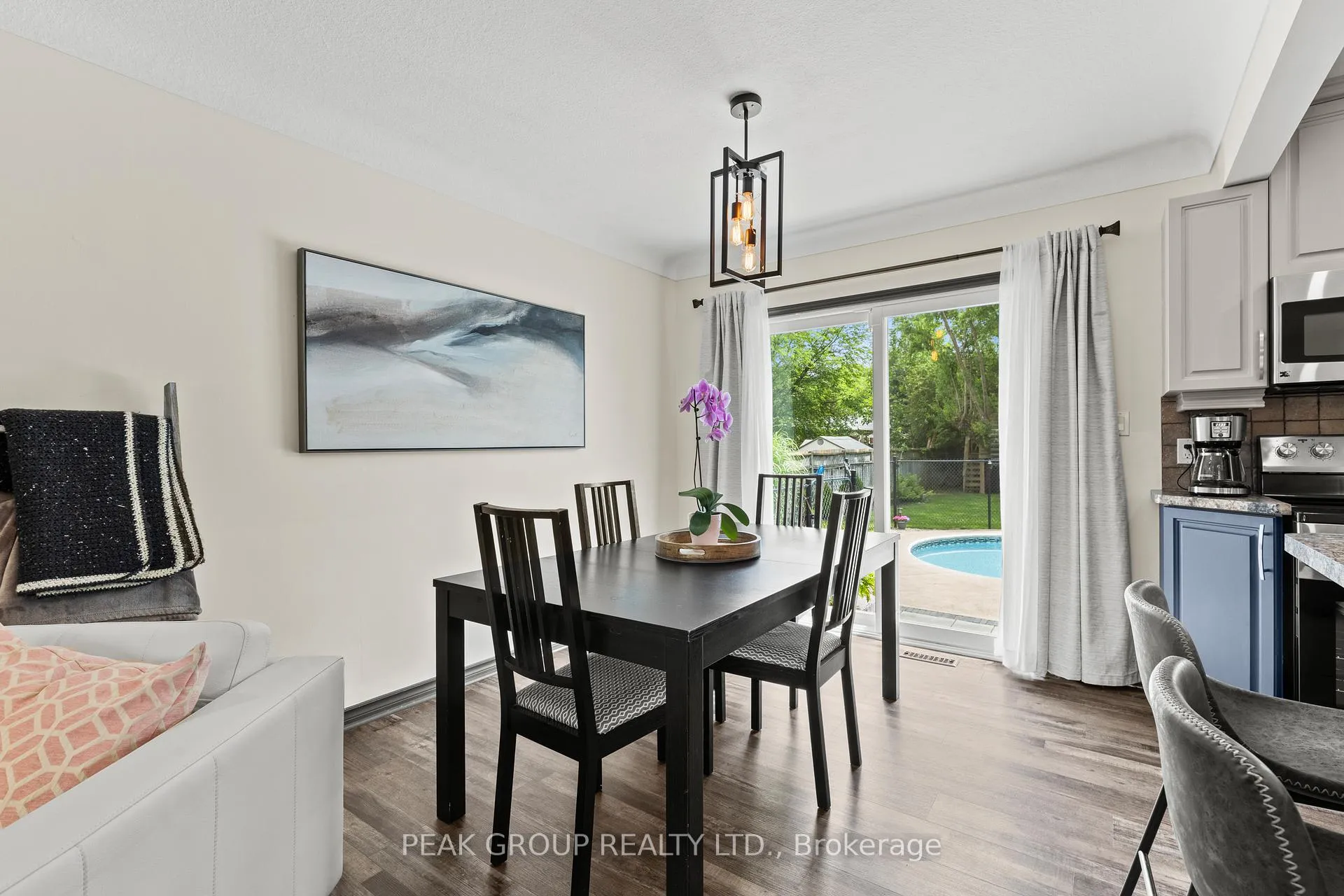 Photo 16 of 8 Roxanne Drive, St. Catharines, Bunting/Linwell — HOMEH