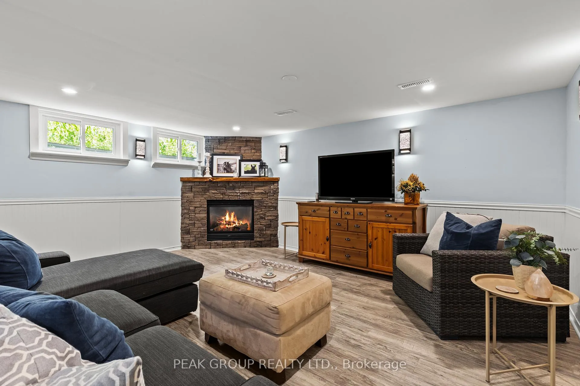 Photo 28 of 8 Roxanne Drive, St. Catharines, Bunting/Linwell — HOMEH