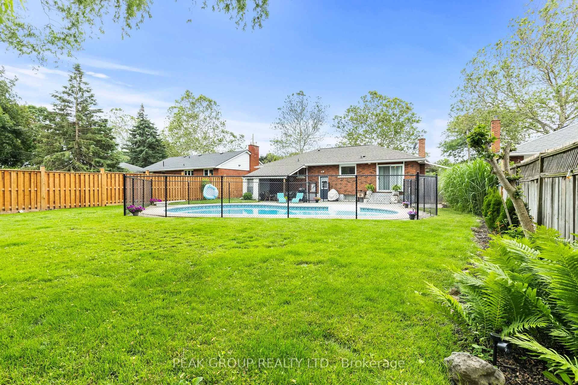 Photo 34 of 8 Roxanne Drive, St. Catharines, Bunting/Linwell — HOMEH