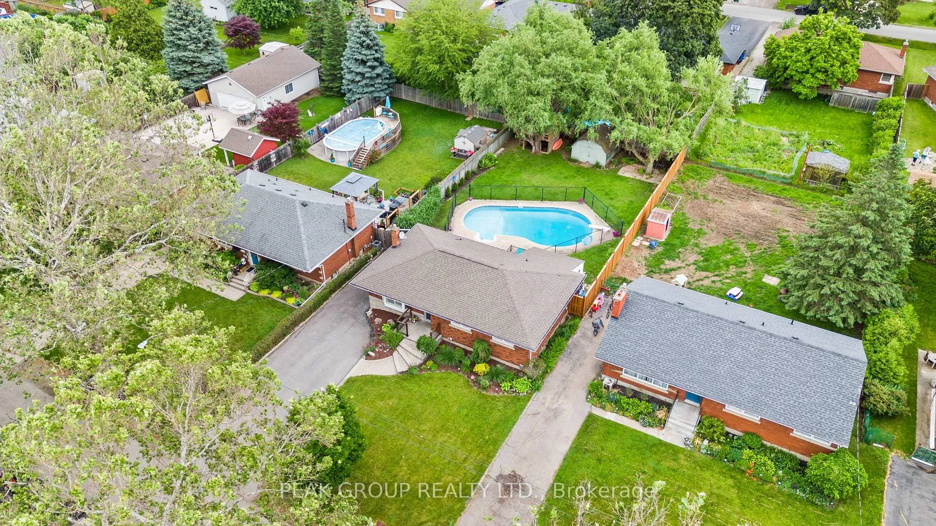 Photo 44 of 8 Roxanne Drive, St. Catharines, Bunting/Linwell — HOMEH