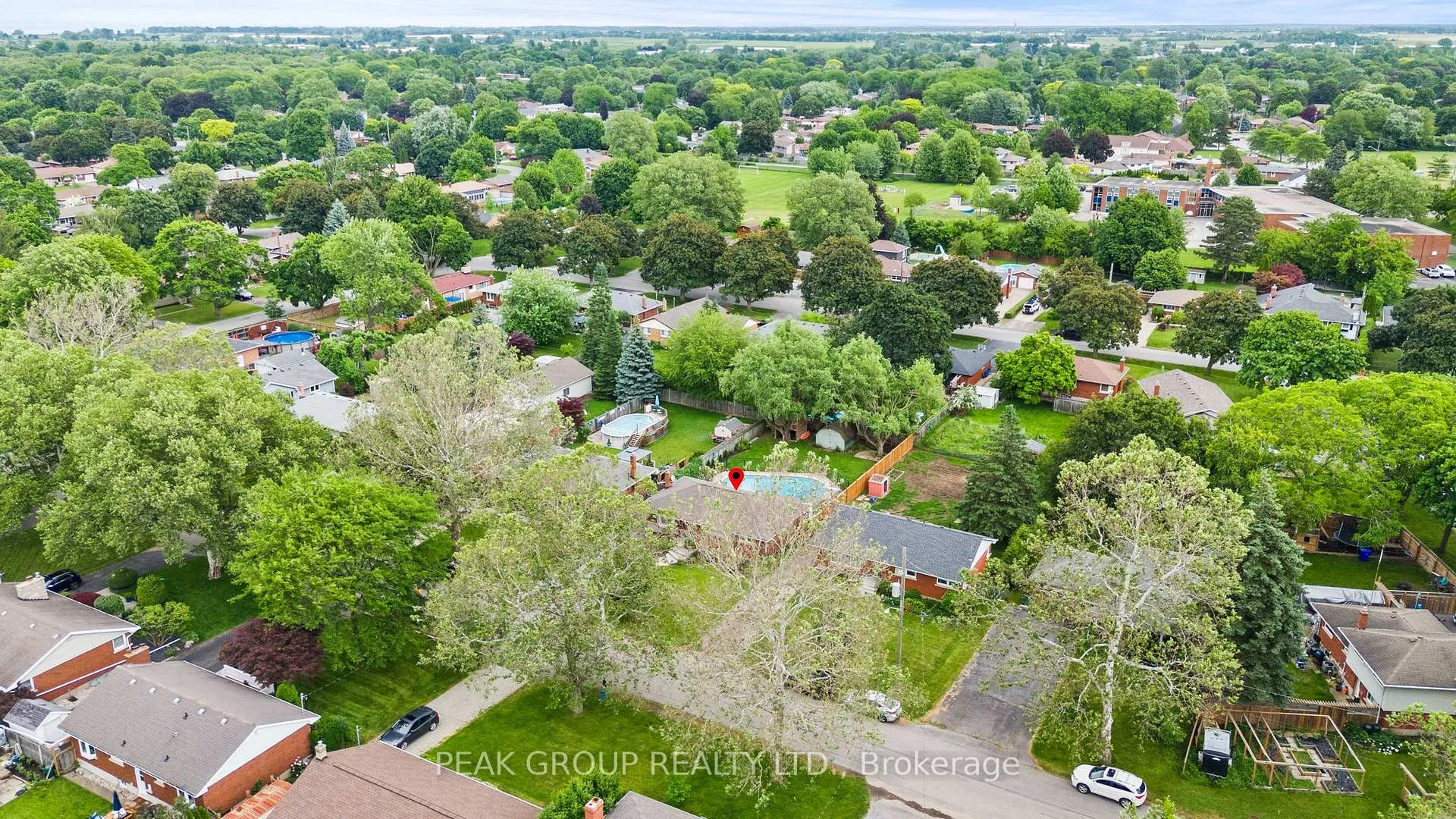 Photo 48 of 8 Roxanne Drive, St. Catharines, Bunting/Linwell — HOMEH