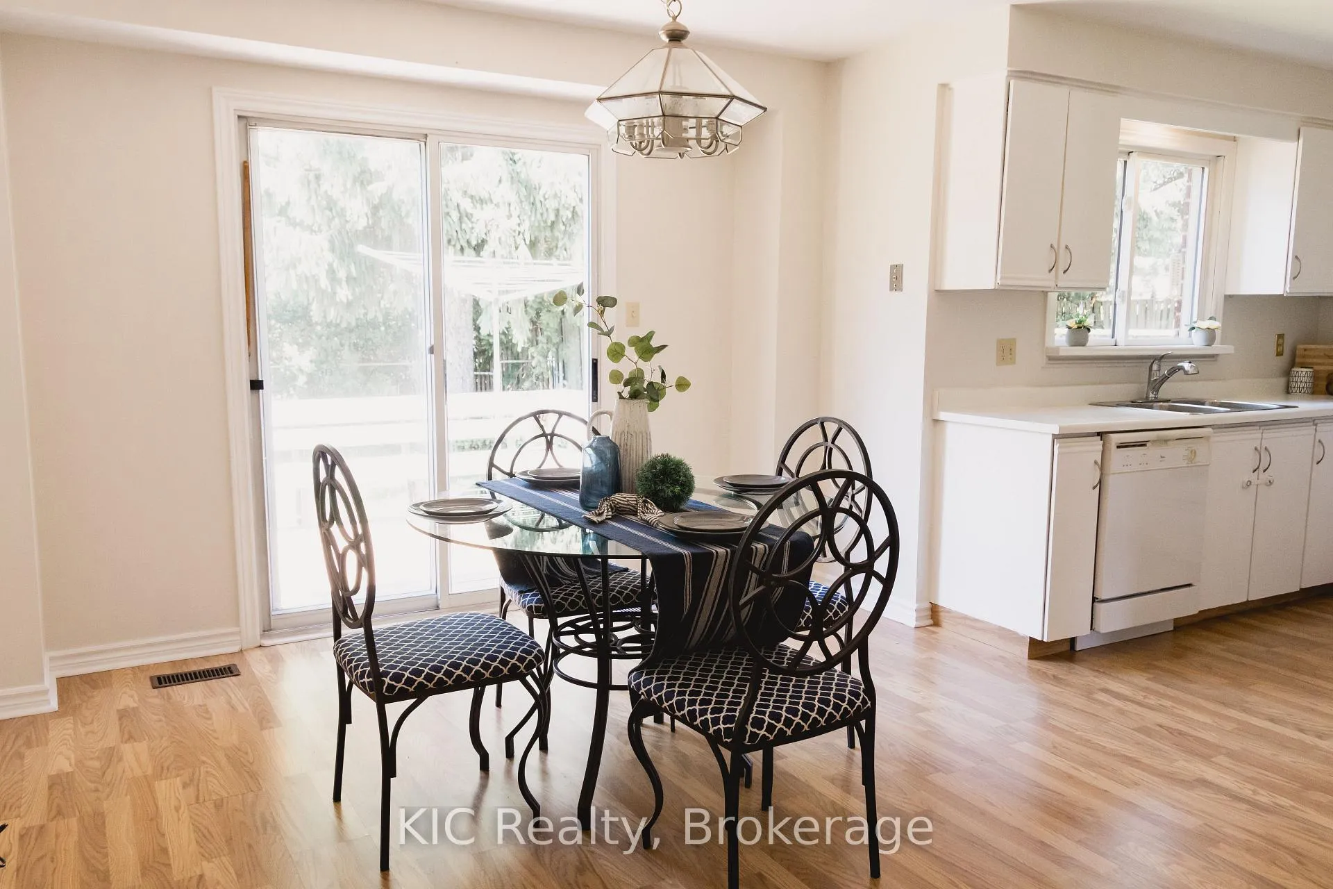 Photo 7 of 1013 Booth Street, Cobourg — HOMEH