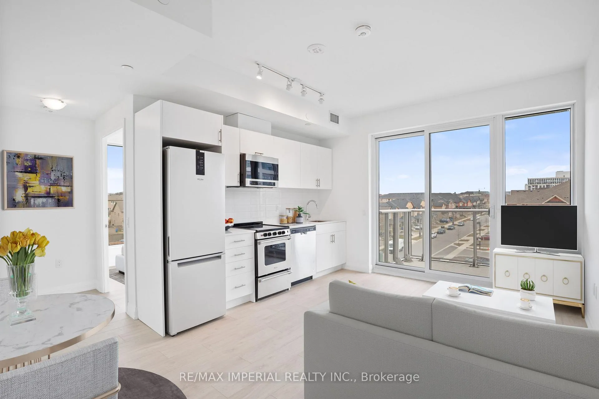 Photo 6 of Unit 423, 412 Silver Maple Road, Oakville, Joshua Meadows — HOMEH