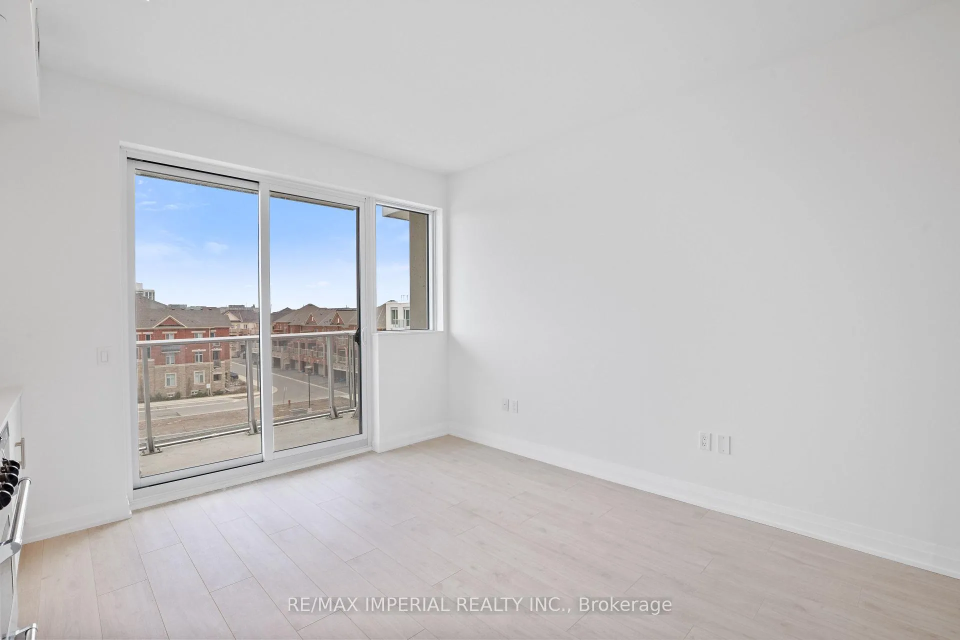 Photo 10 of Unit 423, 412 Silver Maple Road, Oakville, Joshua Meadows — HOMEH