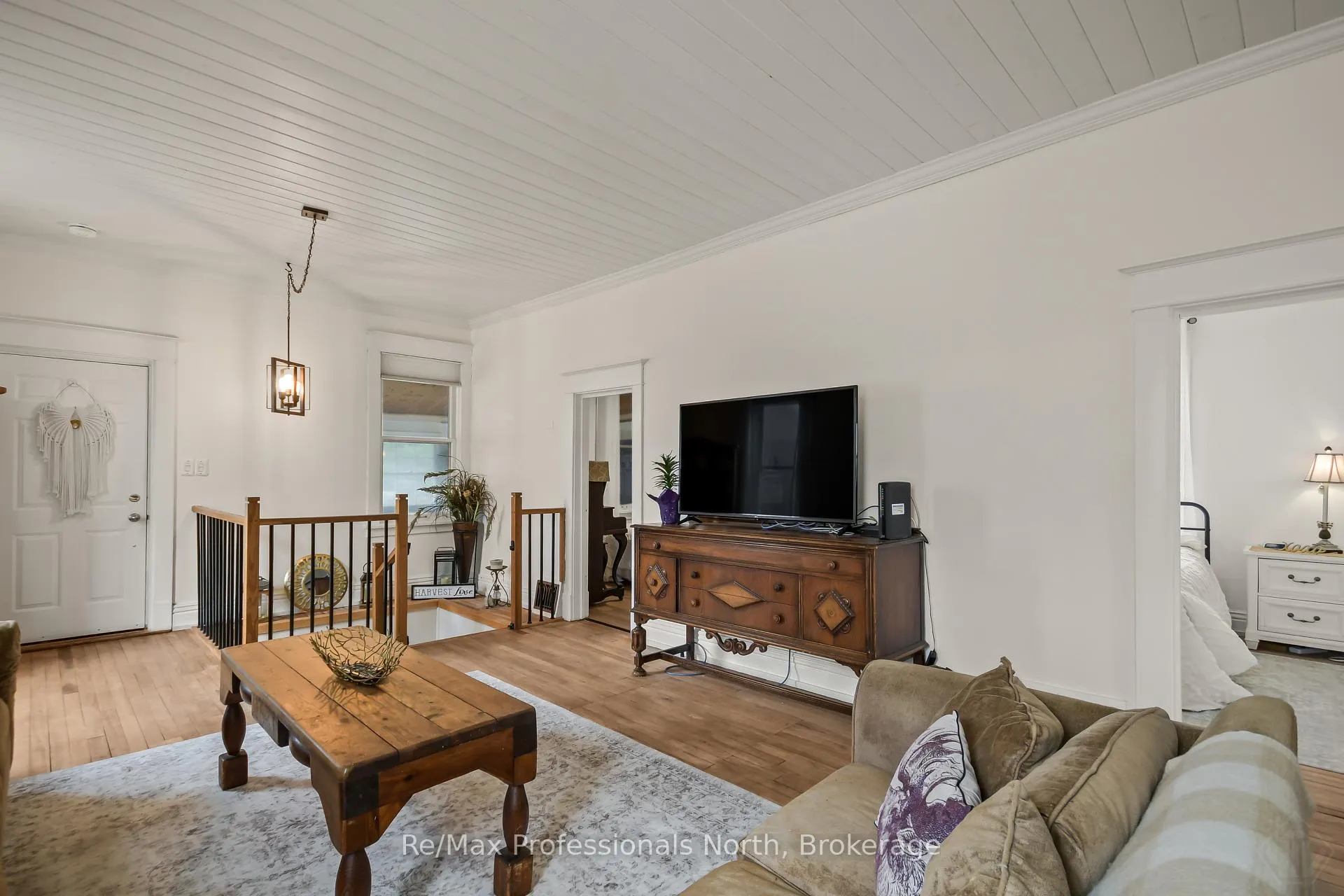 Photo 10 of 191 Phillip Street W, Gravenhurst, Muskoka (S) — HOMEH