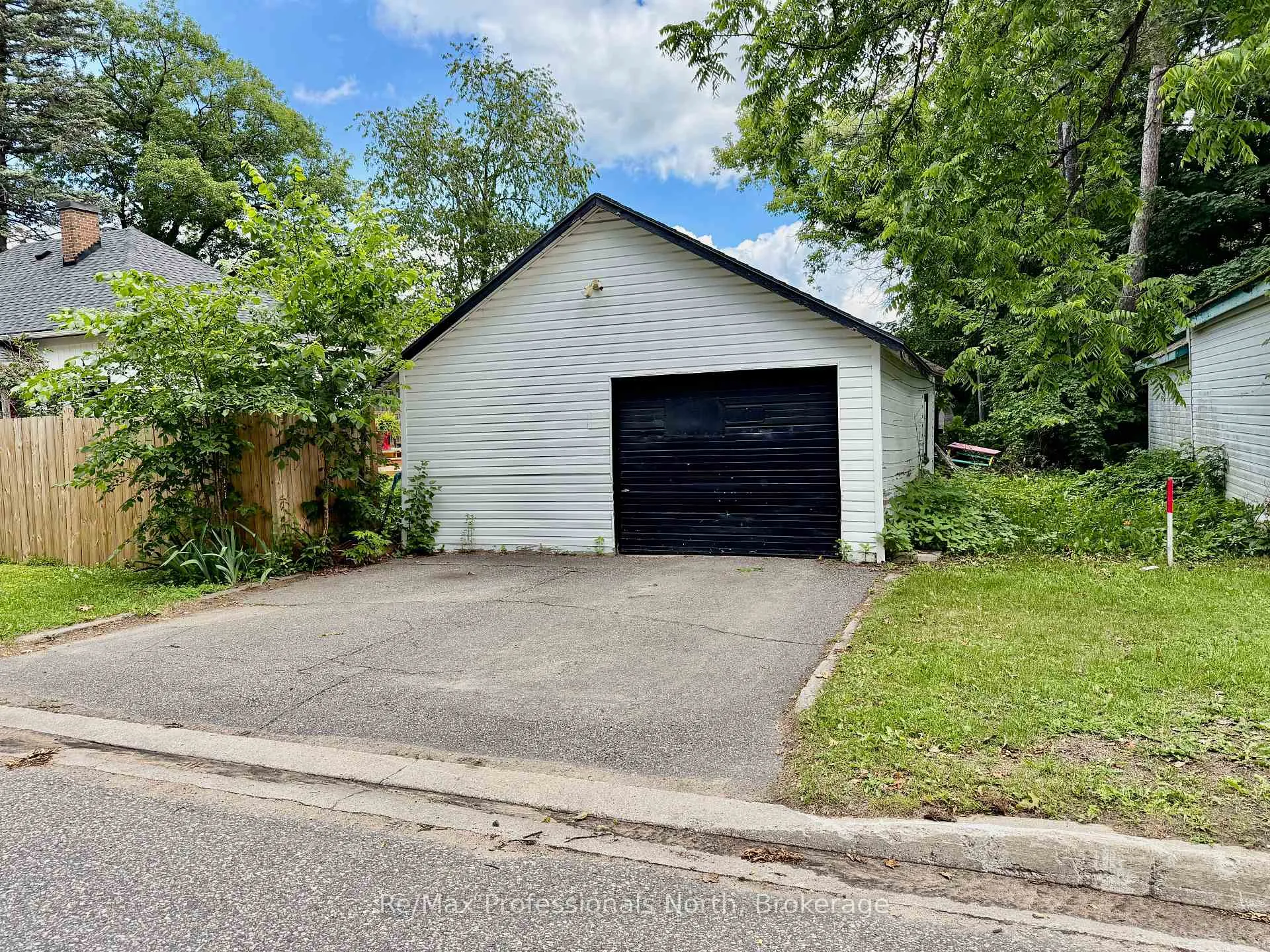 Photo 27 of 191 Phillip Street W, Gravenhurst, Muskoka (S) — HOMEH