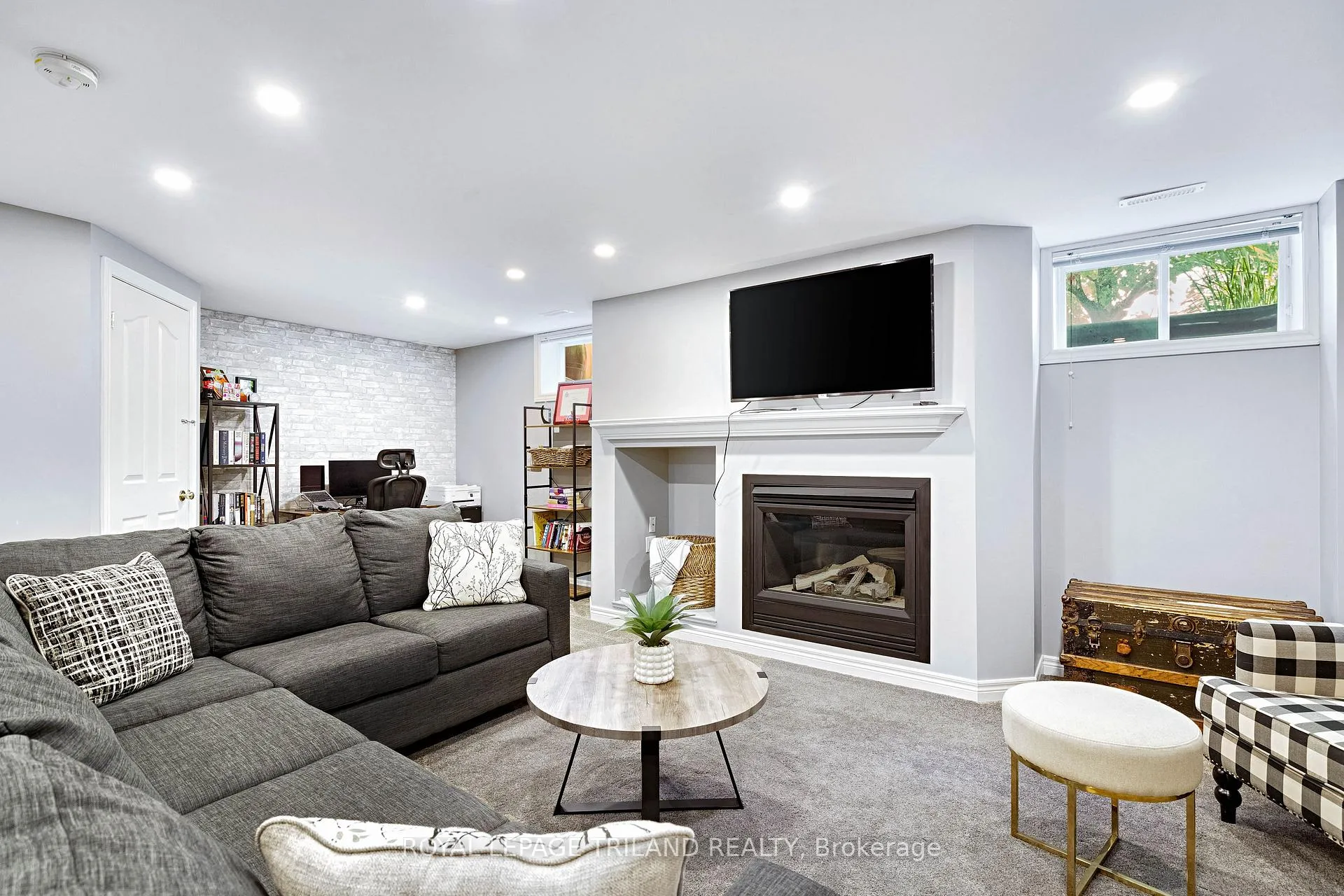 Photo 27 of 18 Sifton Drive, St. Thomas — HOMEH