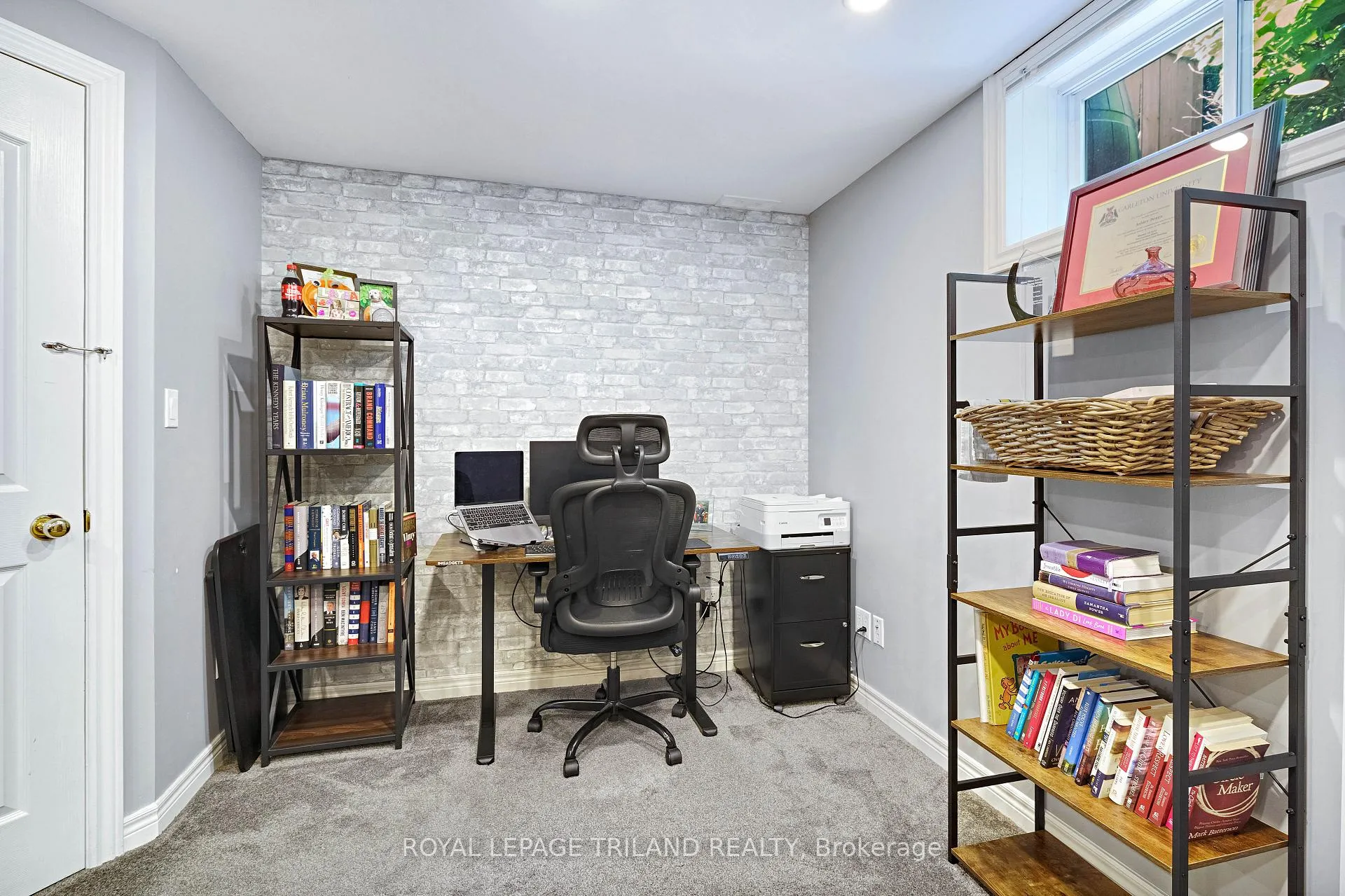 Photo 30 of 18 Sifton Drive, St. Thomas — HOMEH