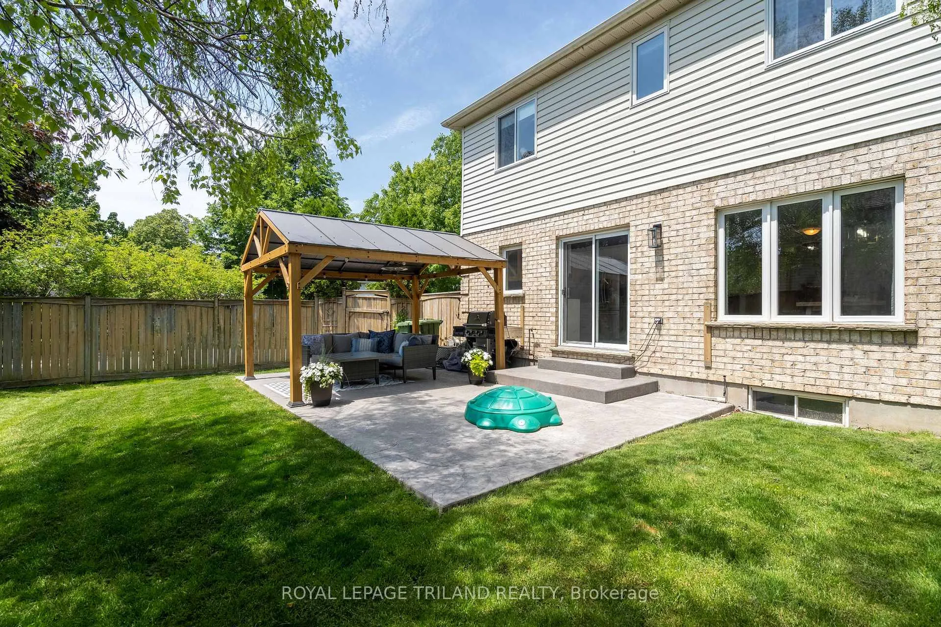 Photo 34 of 18 Sifton Drive, St. Thomas — HOMEH