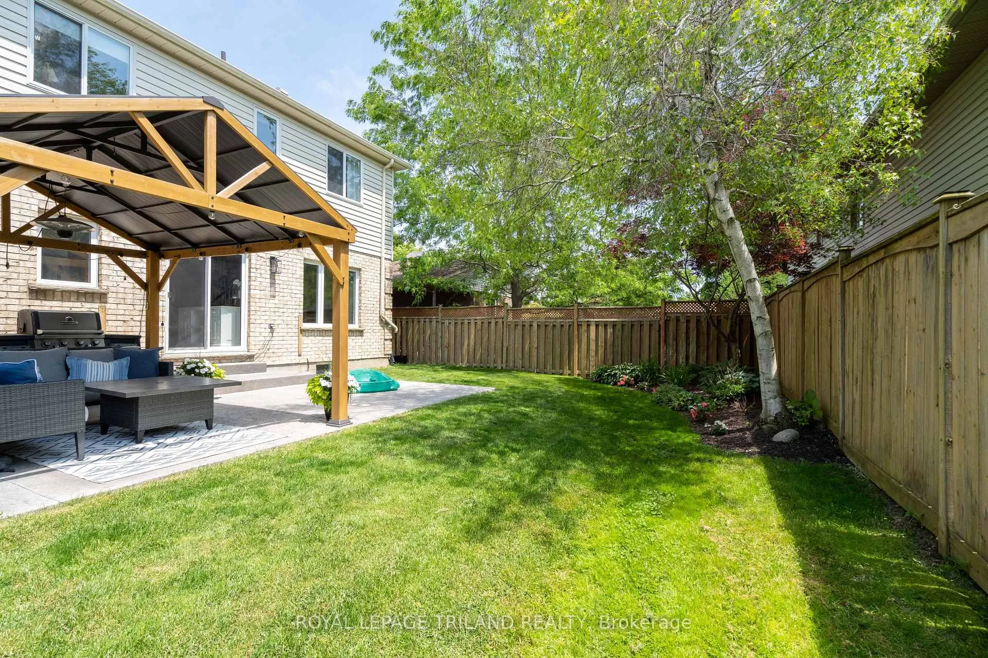 Photo 35 of 18 Sifton Drive, St. Thomas — HOMEH