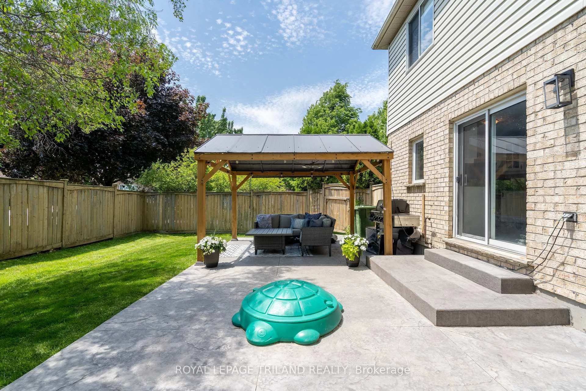 Photo 36 of 18 Sifton Drive, St. Thomas — HOMEH