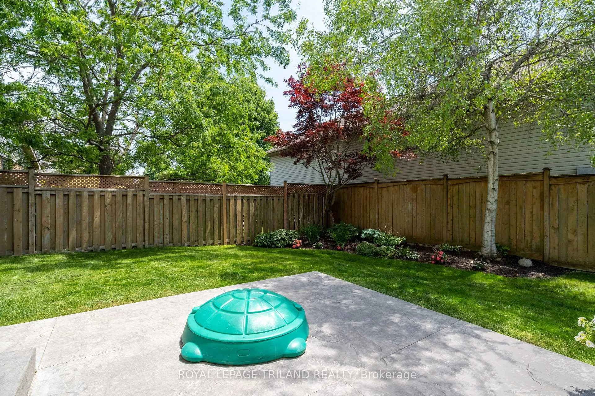 Photo 37 of 18 Sifton Drive, St. Thomas — HOMEH