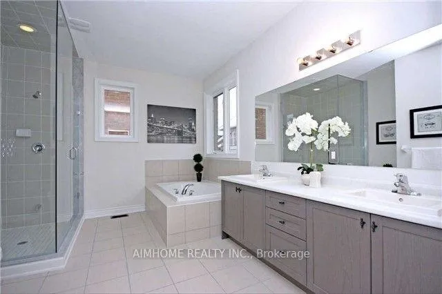 Photo 7 of 3 Mario Avenue, Markham, Cachet — HOMEH