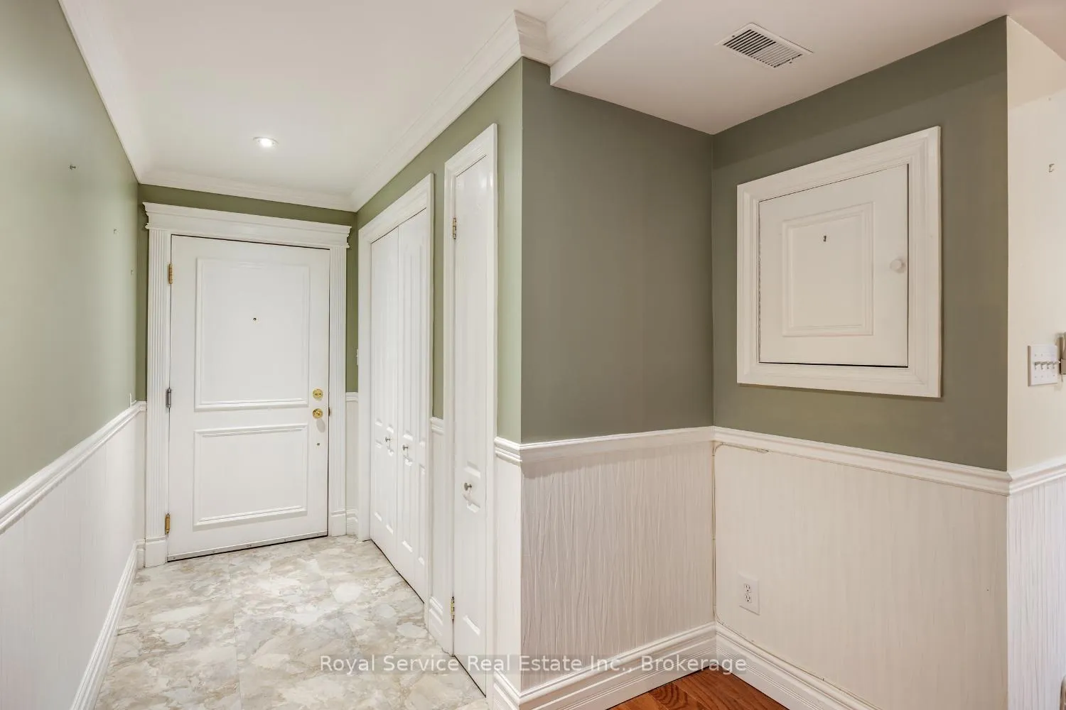 Photo 5 of Unit 103, 323 George Street, Cobourg — HOMEH