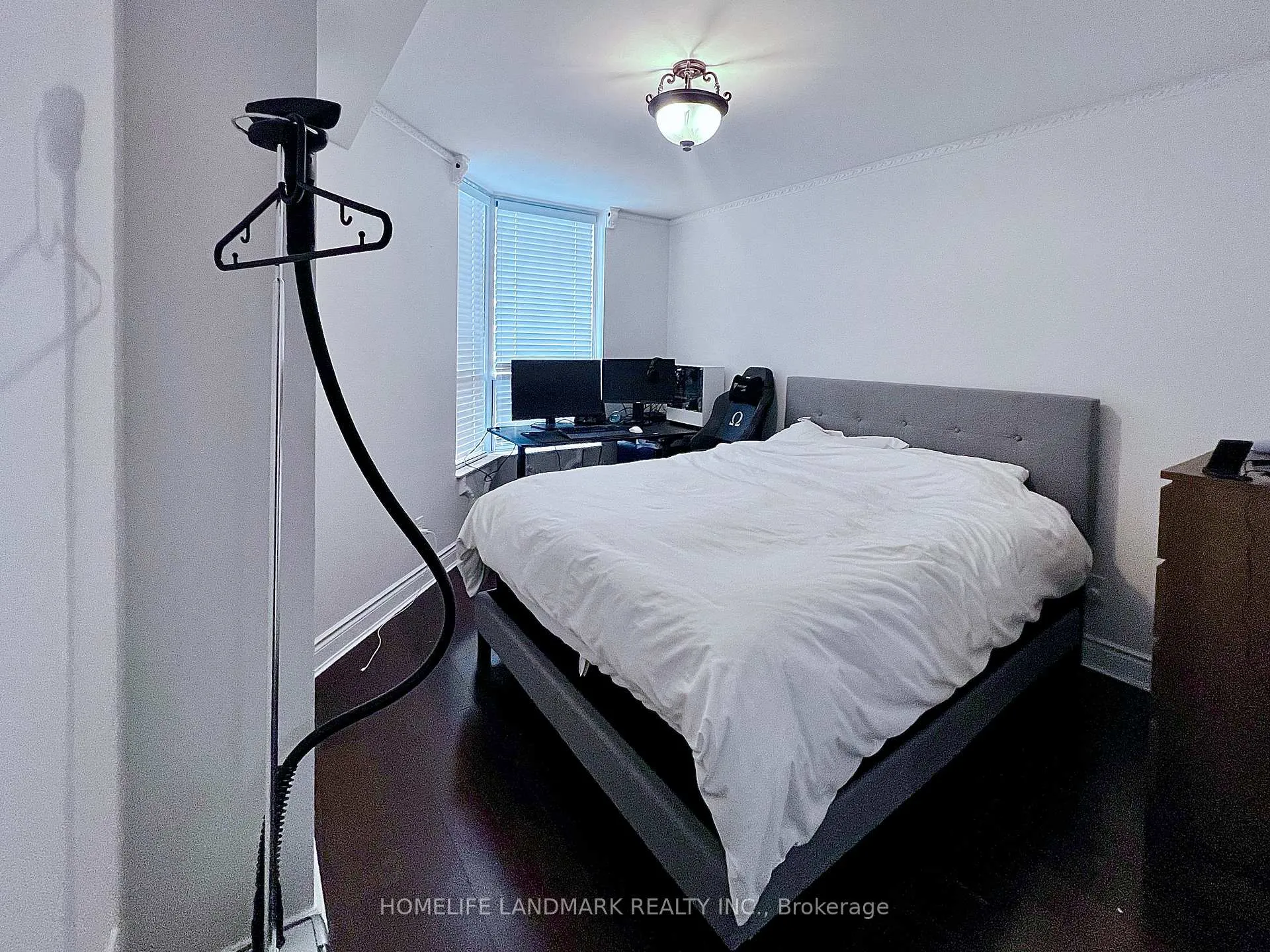 Photo 10 of Unit 809, 5 Northtown Way, North York, Willowdale East — HOMEH