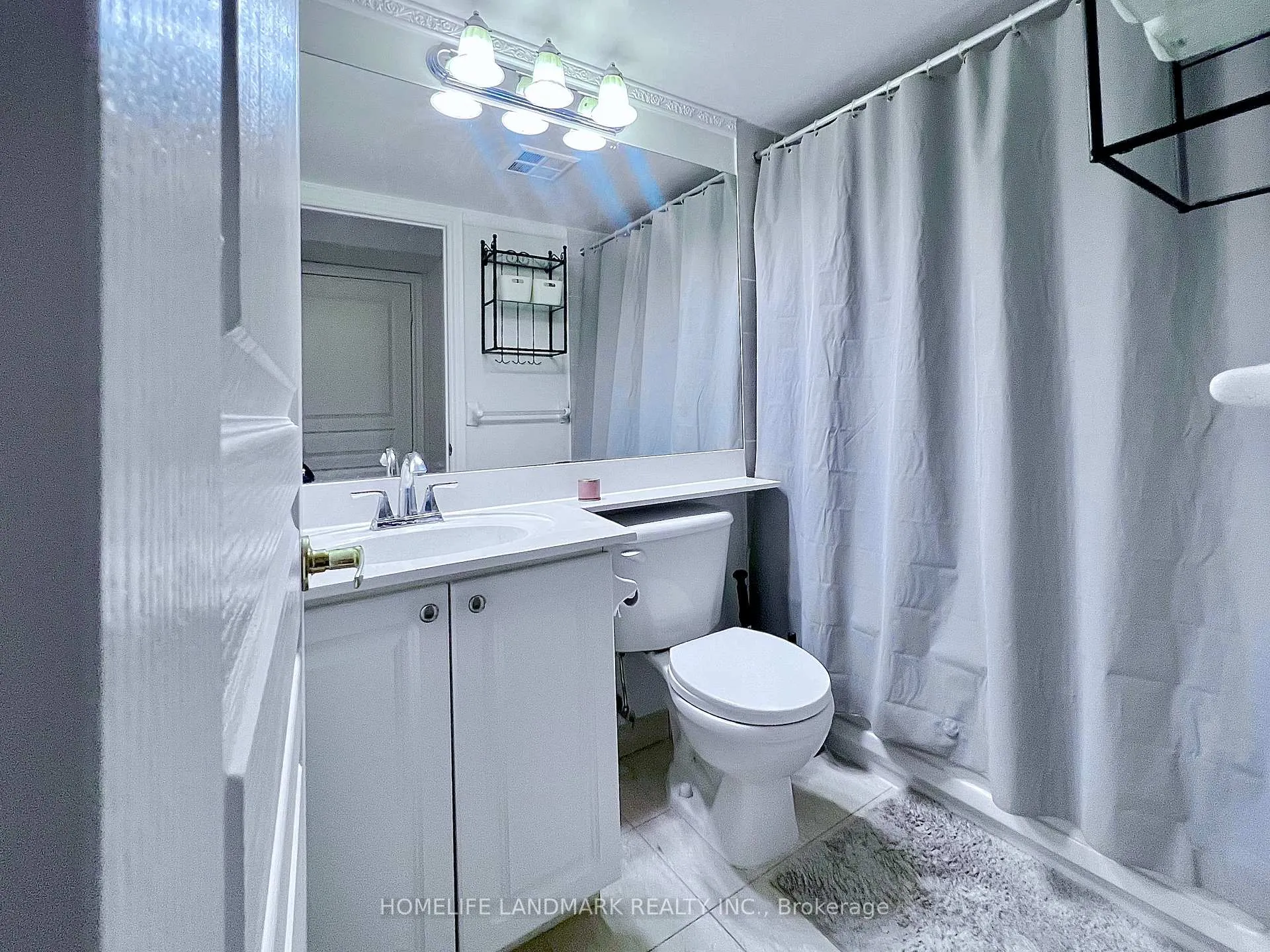 Photo 12 of Unit 809, 5 Northtown Way, North York, Willowdale East — HOMEH