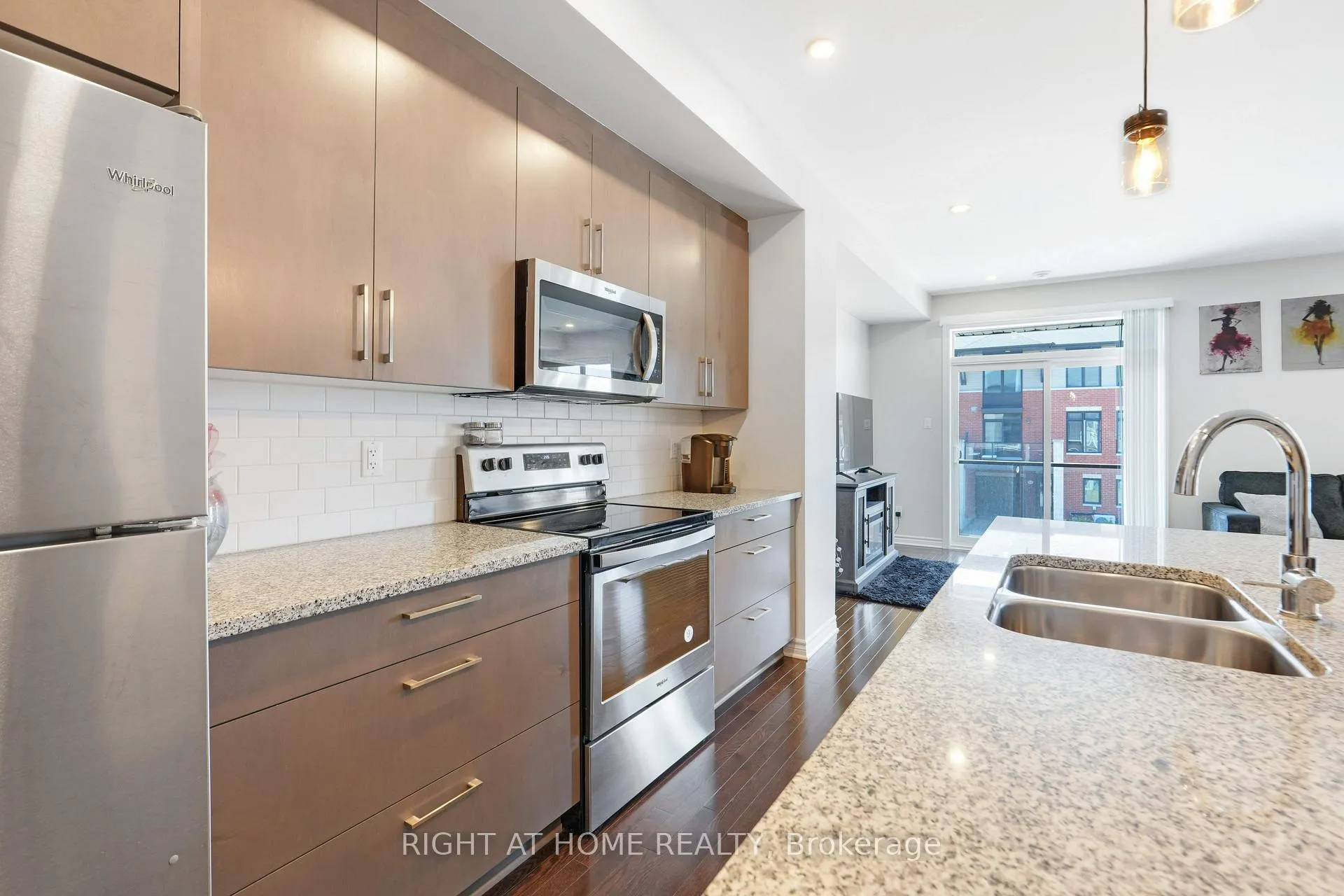 Photo 15 of 554 Labrador Crescent, Ottawa, Blossom Park/Kemp Park/Findlay Creek — HOMEH