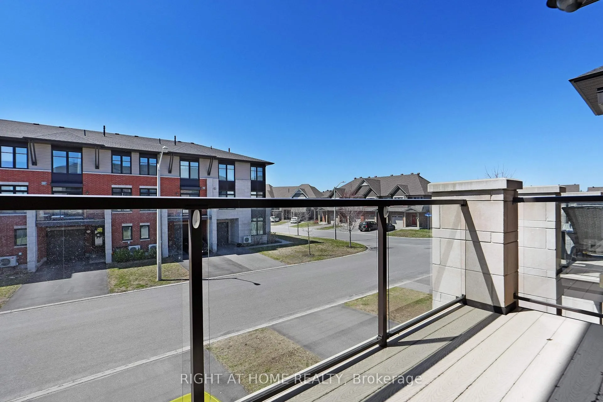 Photo 17 of 554 Labrador Crescent, Ottawa, Blossom Park/Kemp Park/Findlay Creek — HOMEH