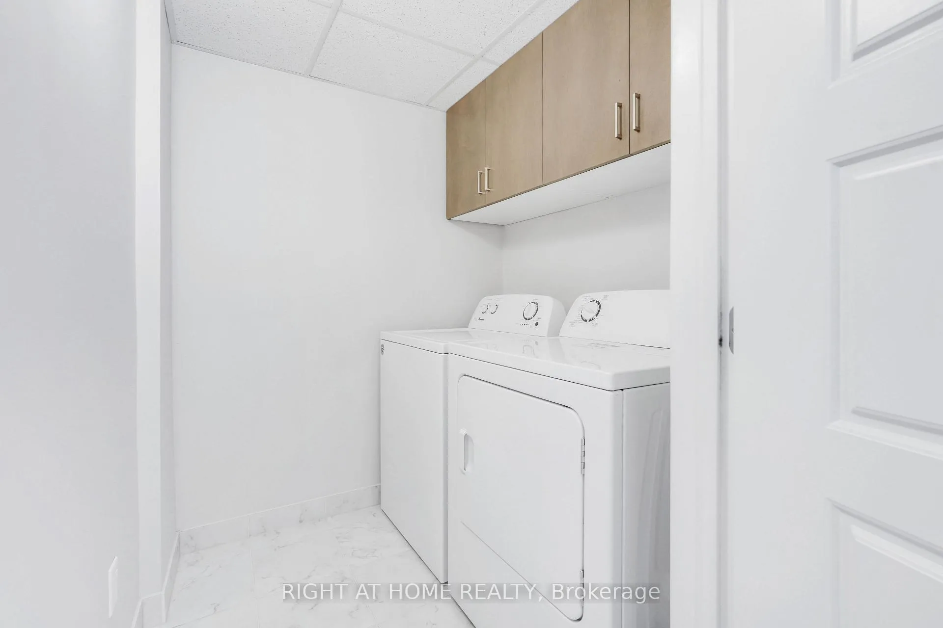 Photo 22 of 554 Labrador Crescent, Ottawa, Blossom Park/Kemp Park/Findlay Creek — HOMEH
