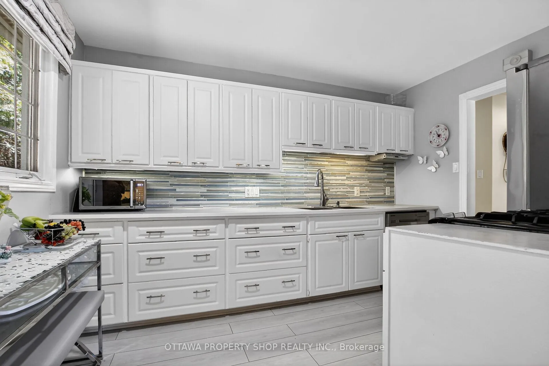 Photo 6 of 49 Country Lane, Ottawa, Kanata - Glencairn/Hazeldean — HOMEH