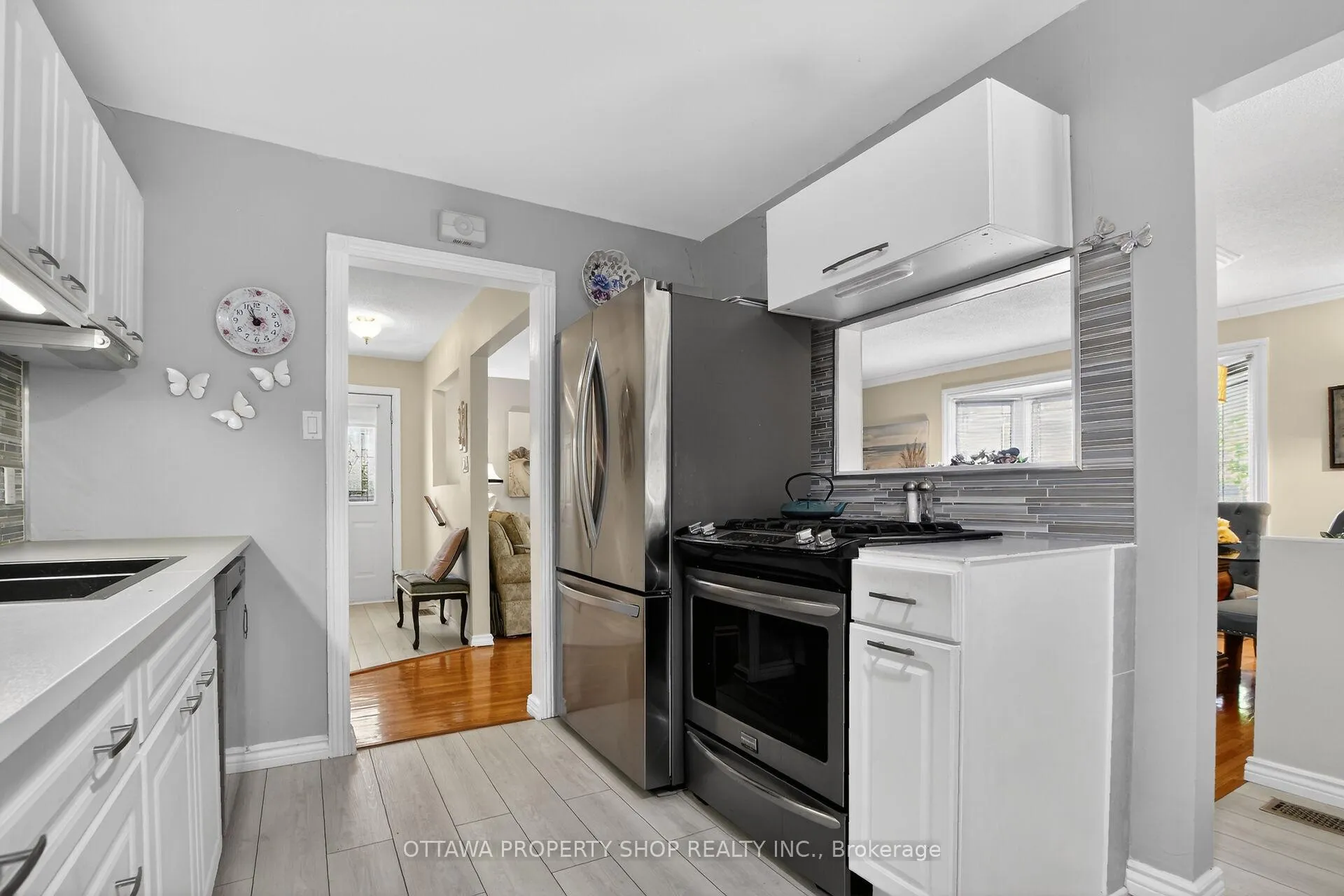 Photo 8 of 49 Country Lane, Ottawa, Kanata - Glencairn/Hazeldean — HOMEH